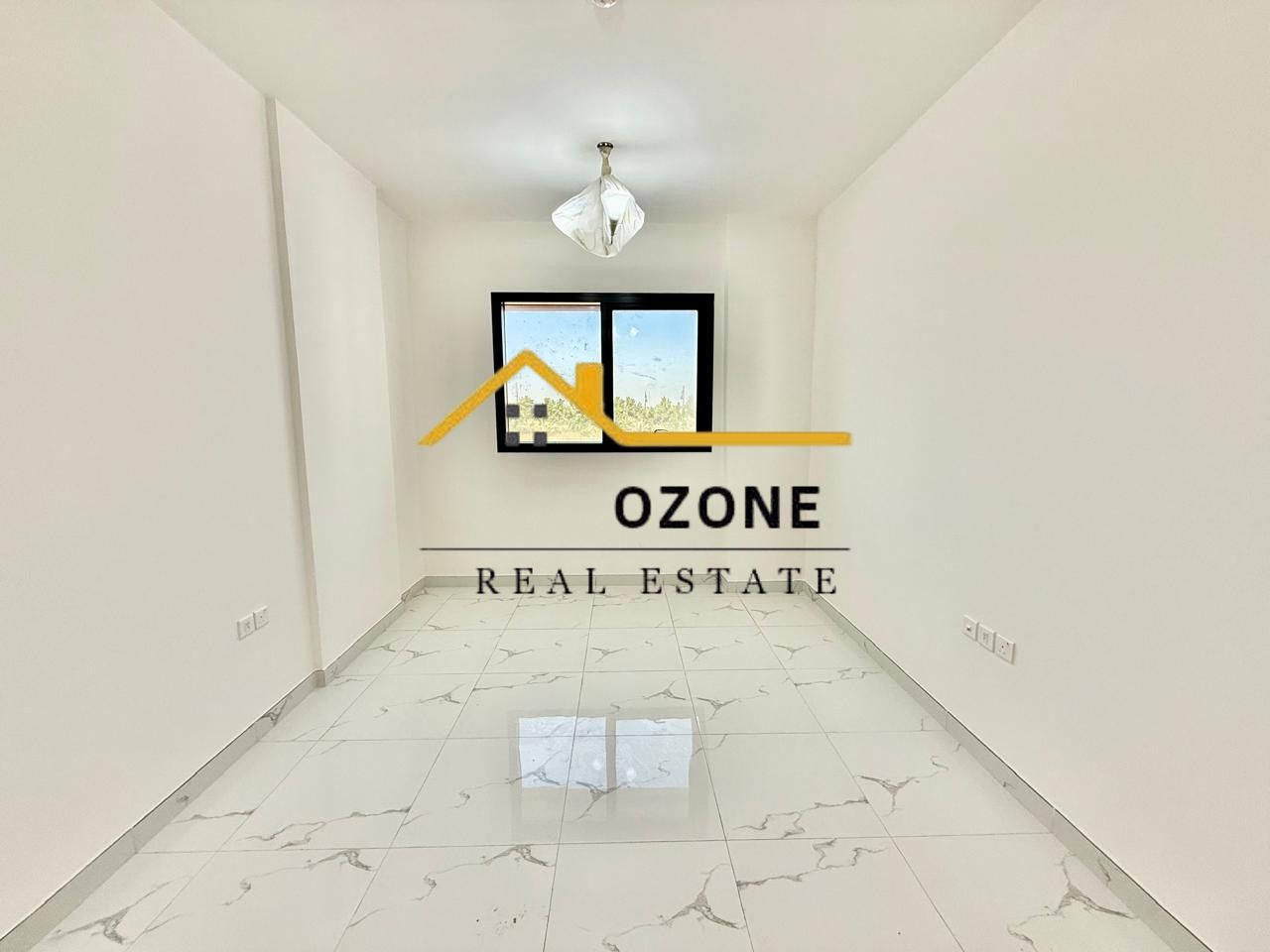 Low price 1bhk available ~ First shifting ~ Ready to move ~ balcony ~ only 39k.