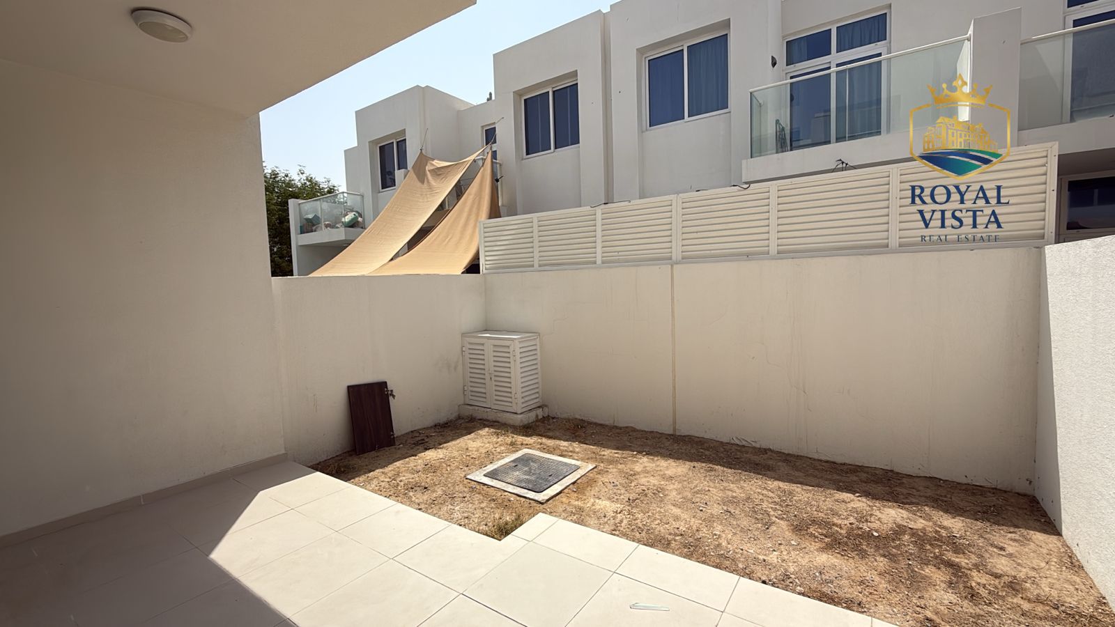 4 BEDROOM - BACK TO BACK - READY TO MOVE