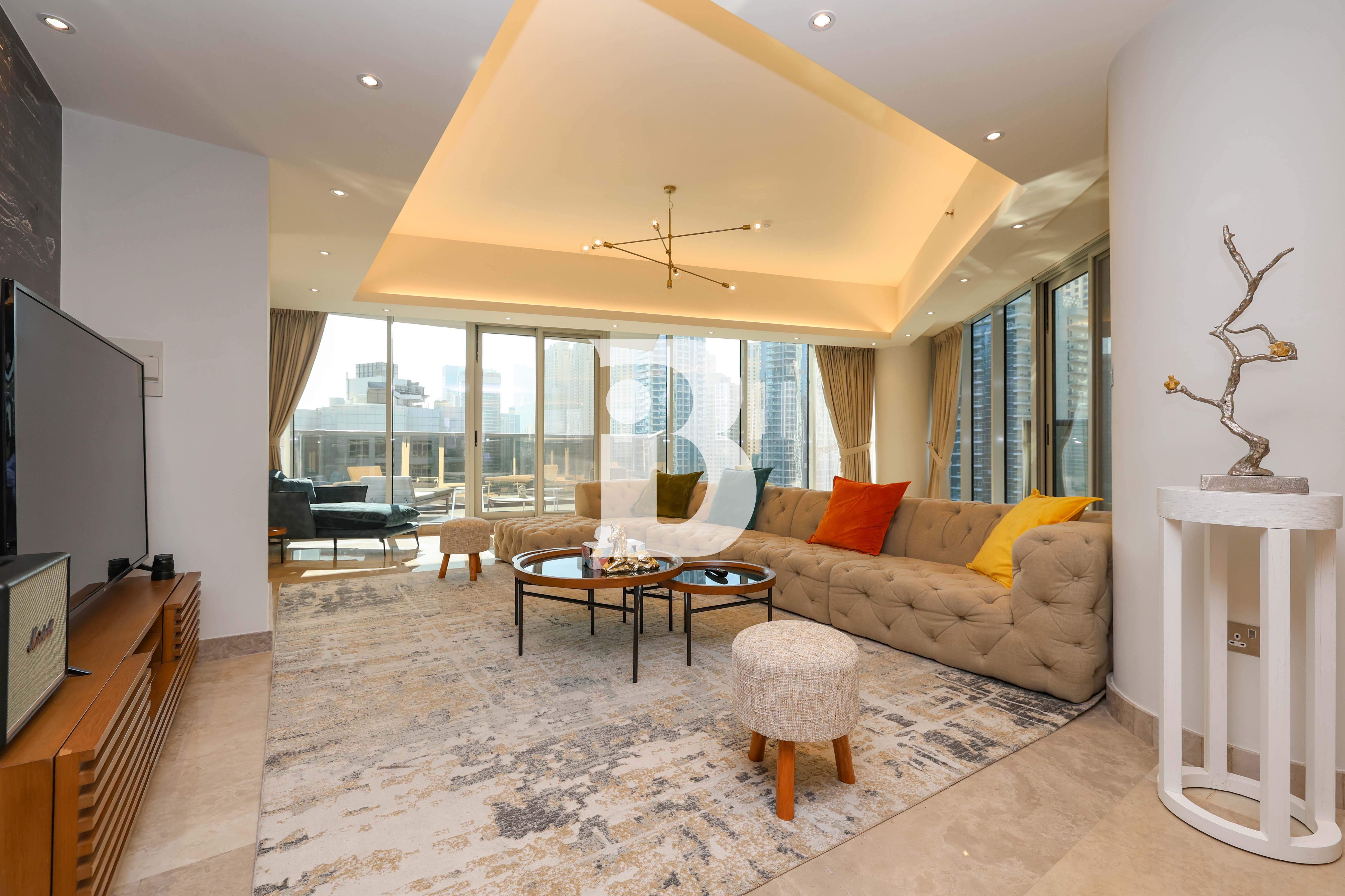 Grand and Lux | Penthouse | Marina Living