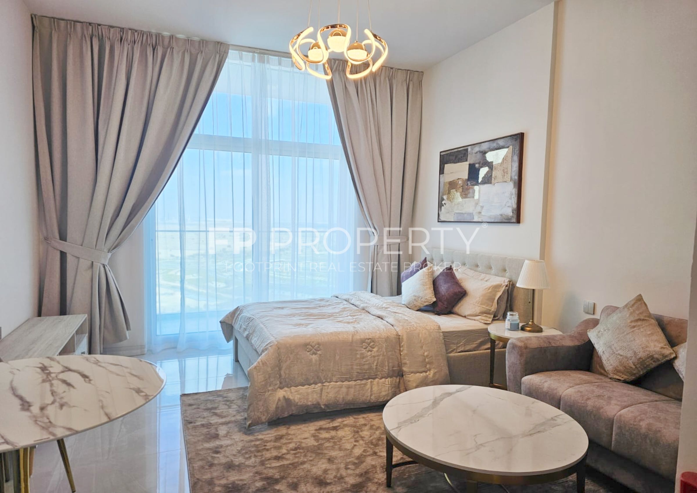 FULLY FURNISHED BRAND NEW HEIGH FLOOR VACANT