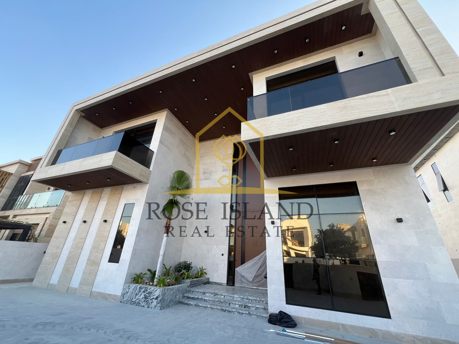 Ready To Move In|Prime Location|Modern Lifestyle