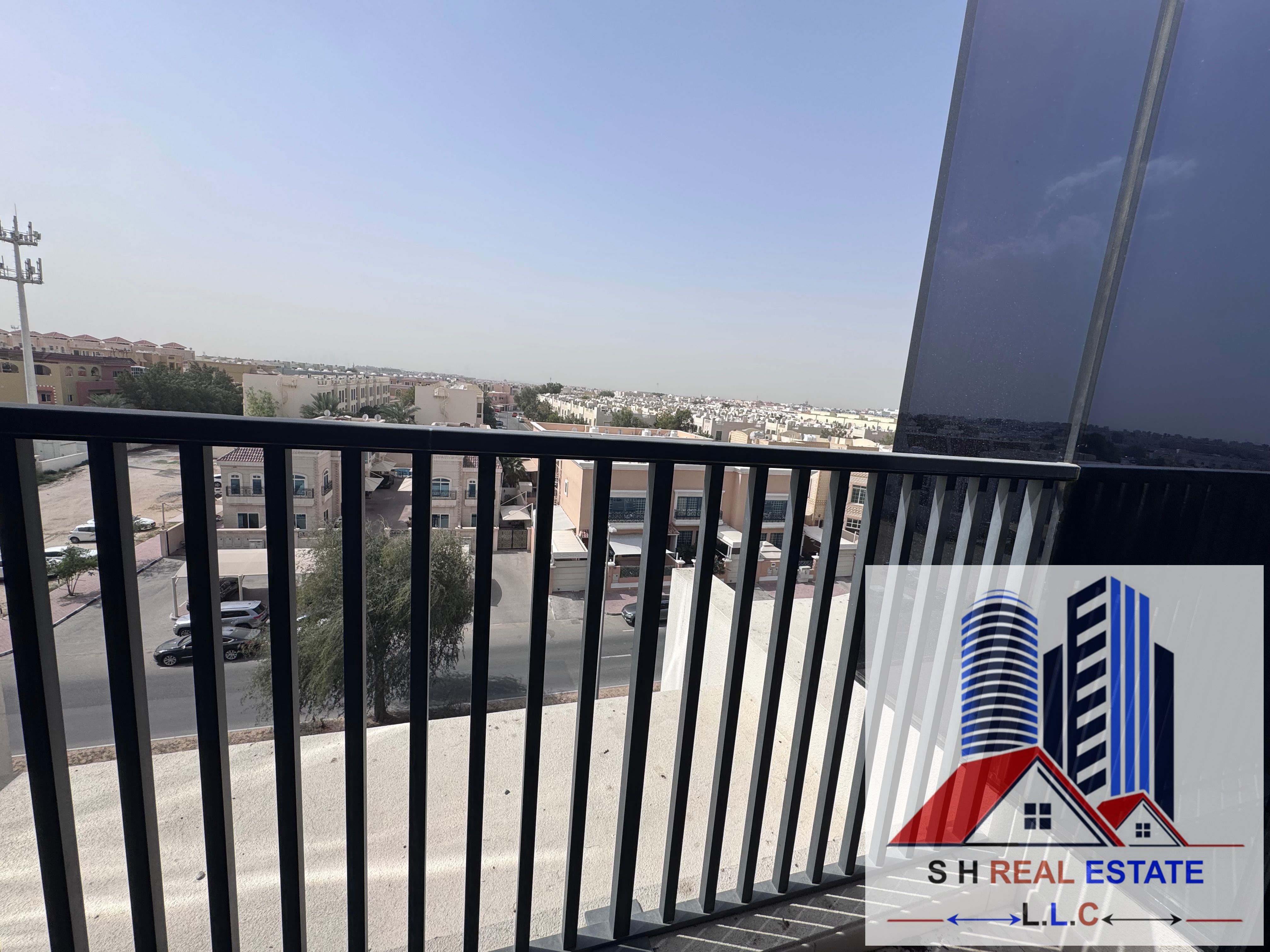 SPACIOUS APARTMENT ROAD SIDE VIEW 2 BR