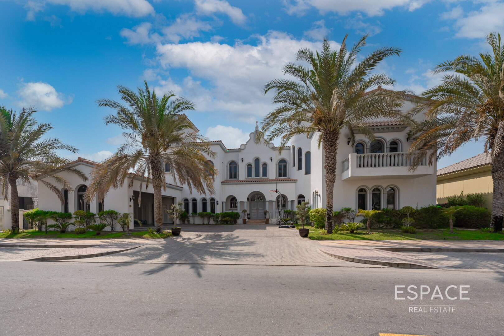 Frond G Custom Built Villa | VIP Frond