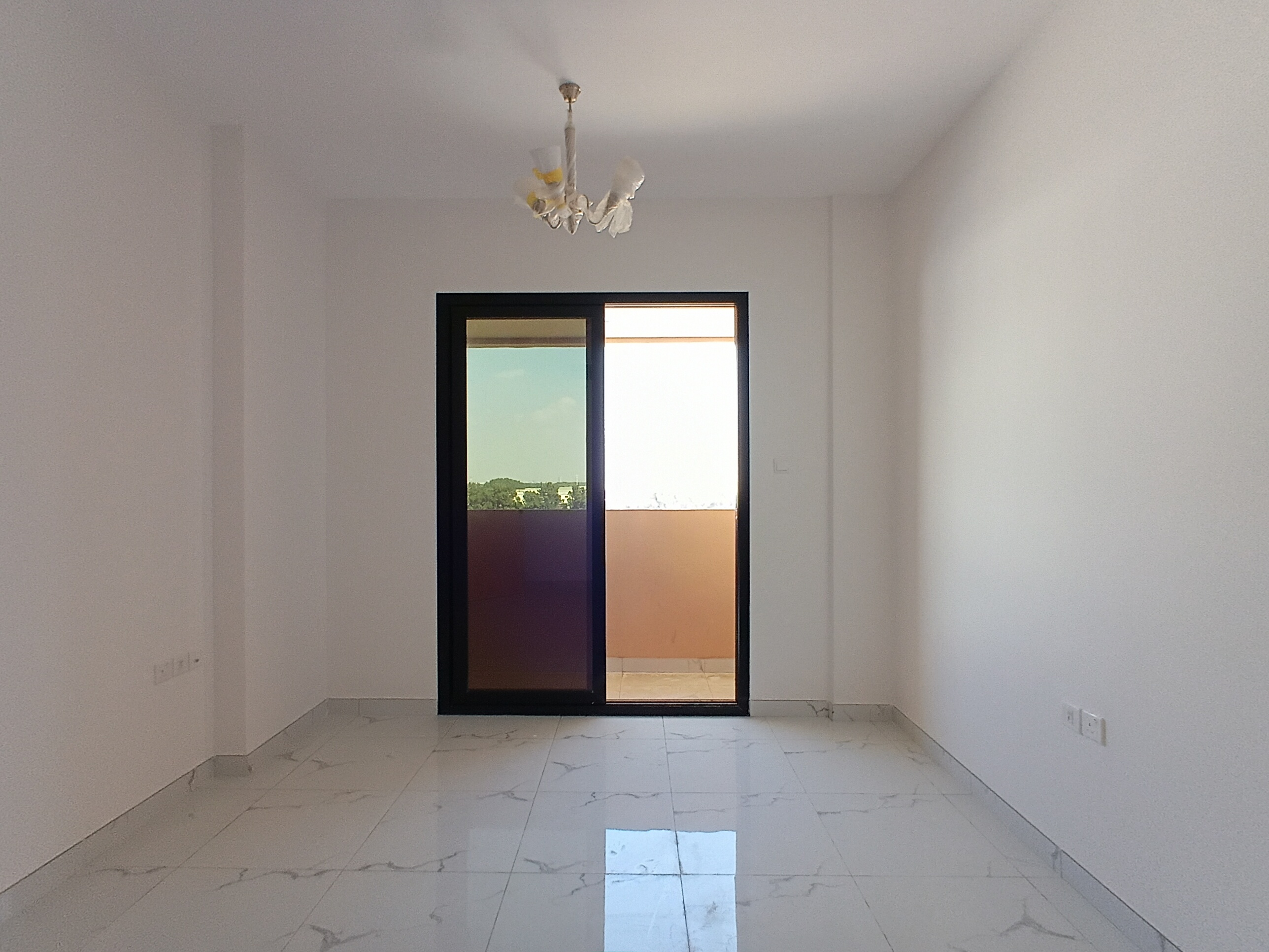 Brand new Building 1BHK apartment with baloney just 39k