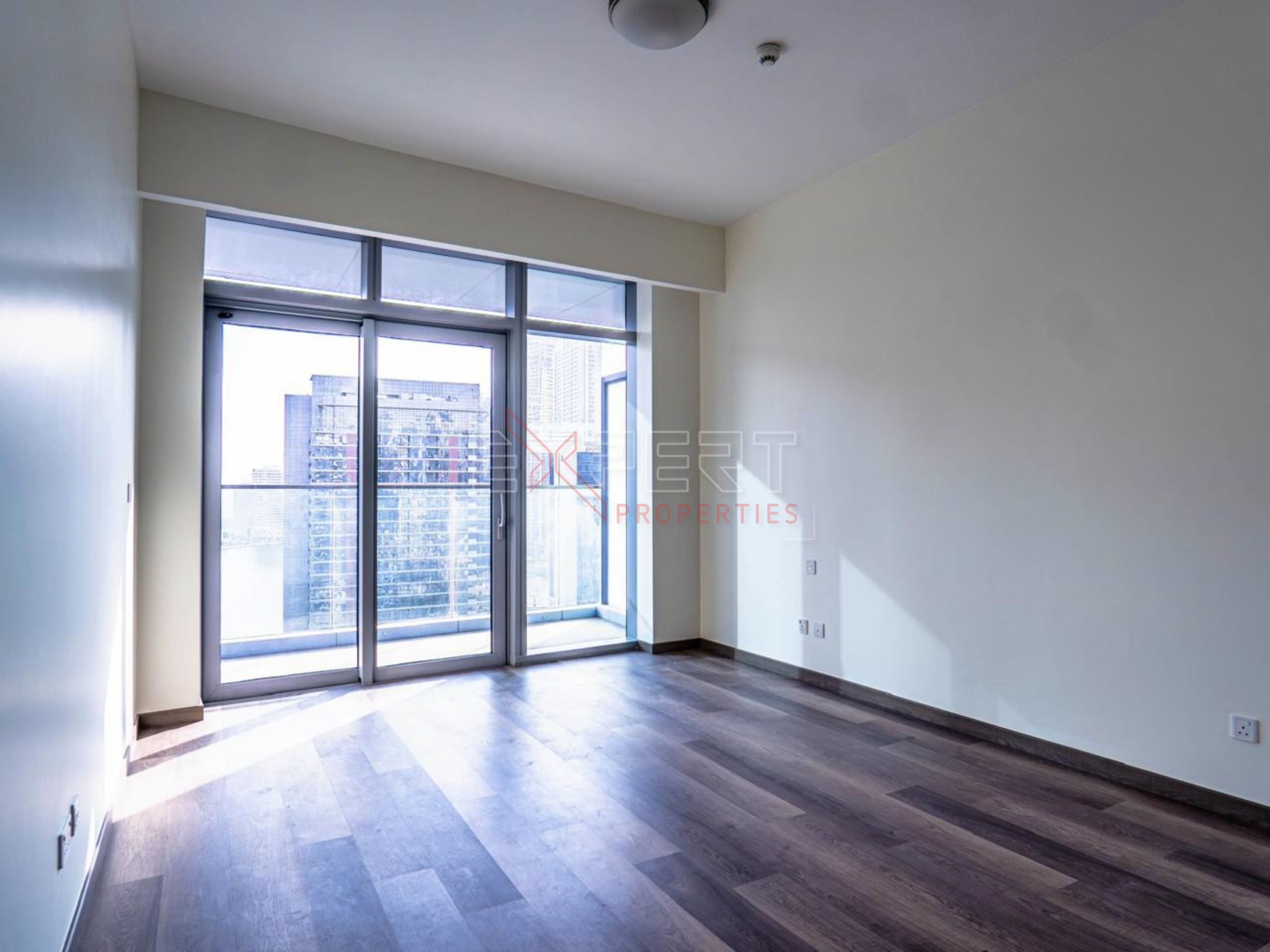 Canal & Balcony View | Vacant | Spacious Layout