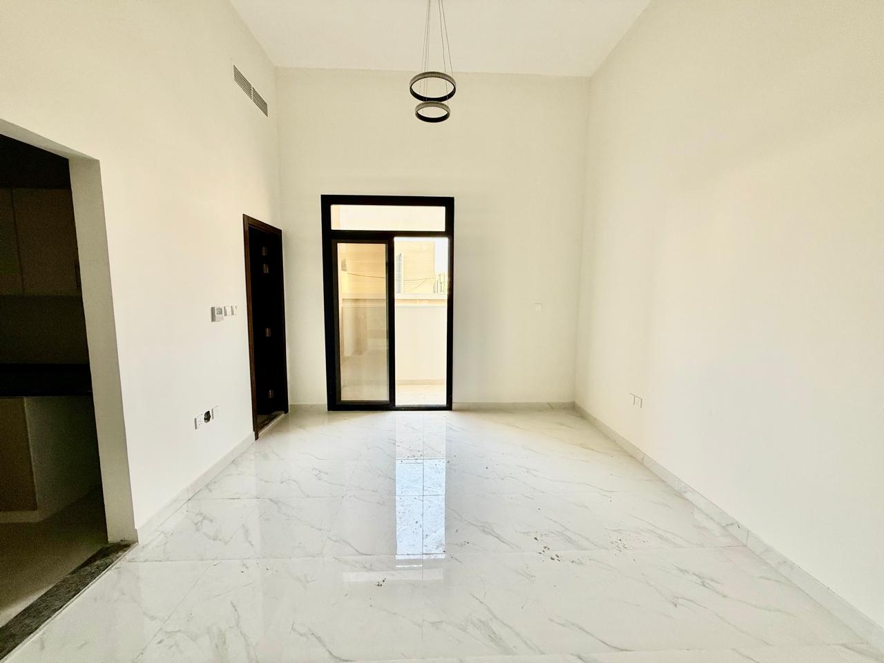 Brand new ||first shifting only 35k 6 cheque for family _Close to calro coffee al jada