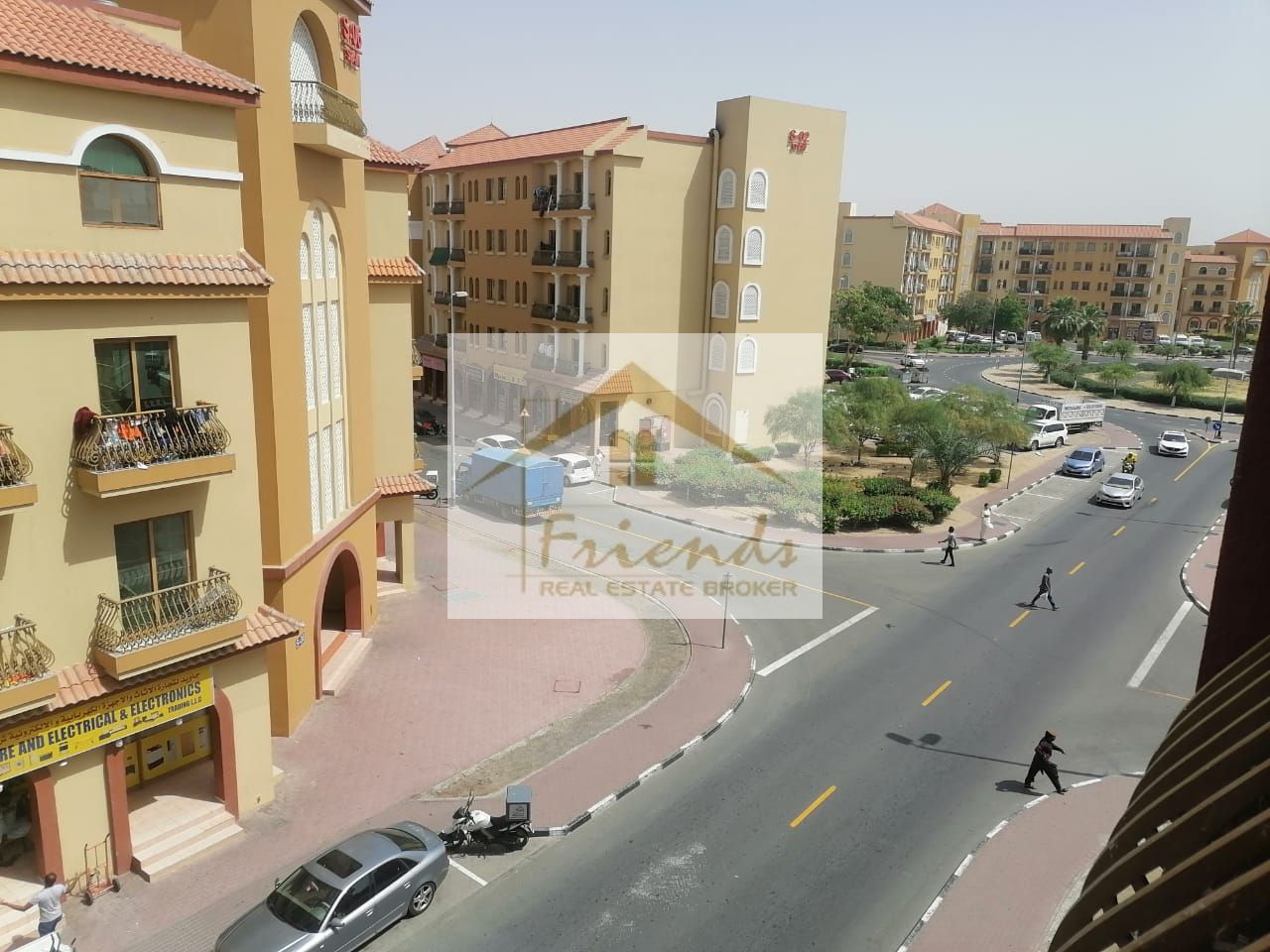 ONE BEDROOM HALL AVAILABLE FOR RENT IN SPAIN CLUSTER