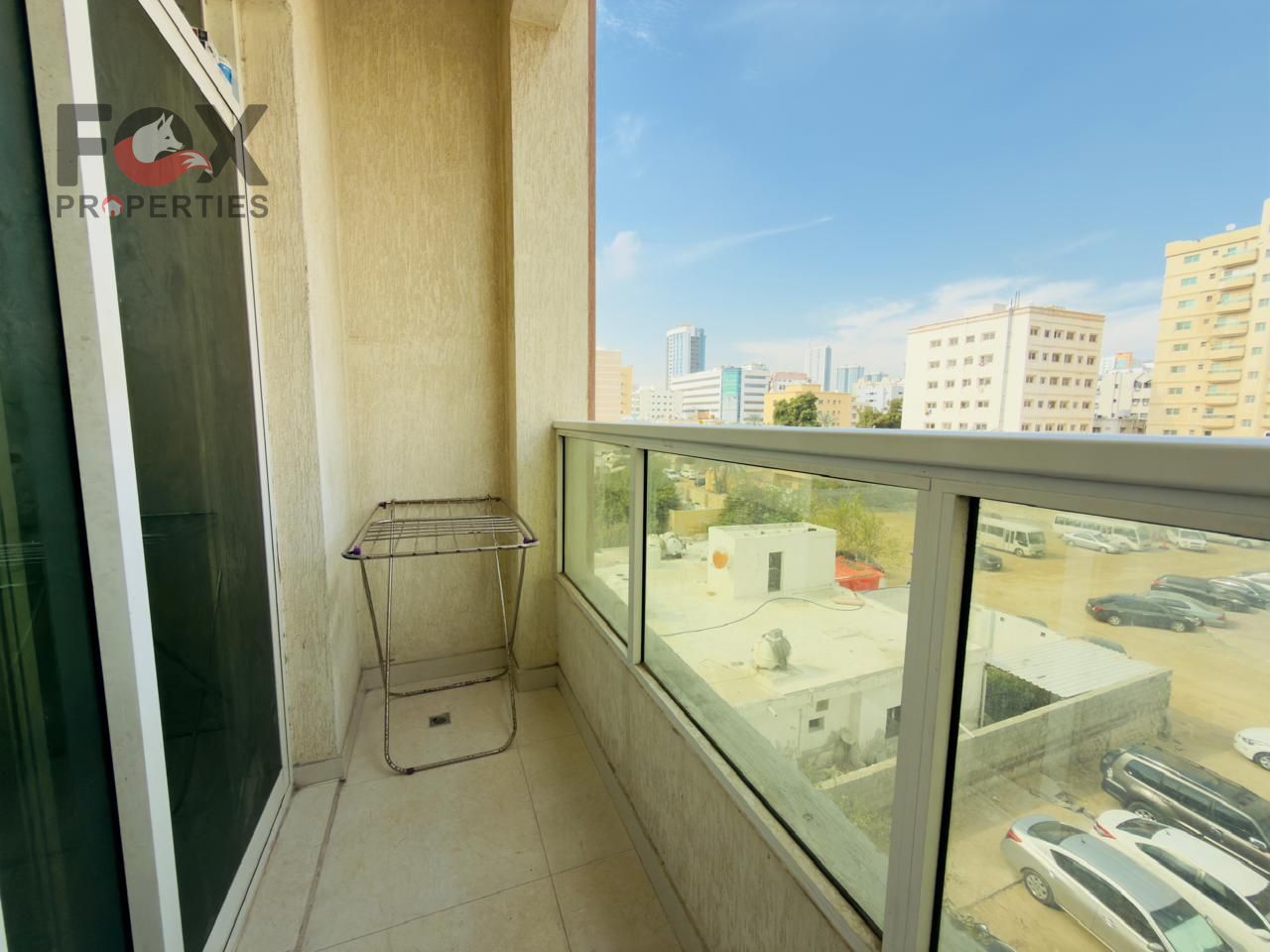One-bedroom apartment for monthly rent in Ajman – Al Rashidiya 3. Surprise price with free parking.