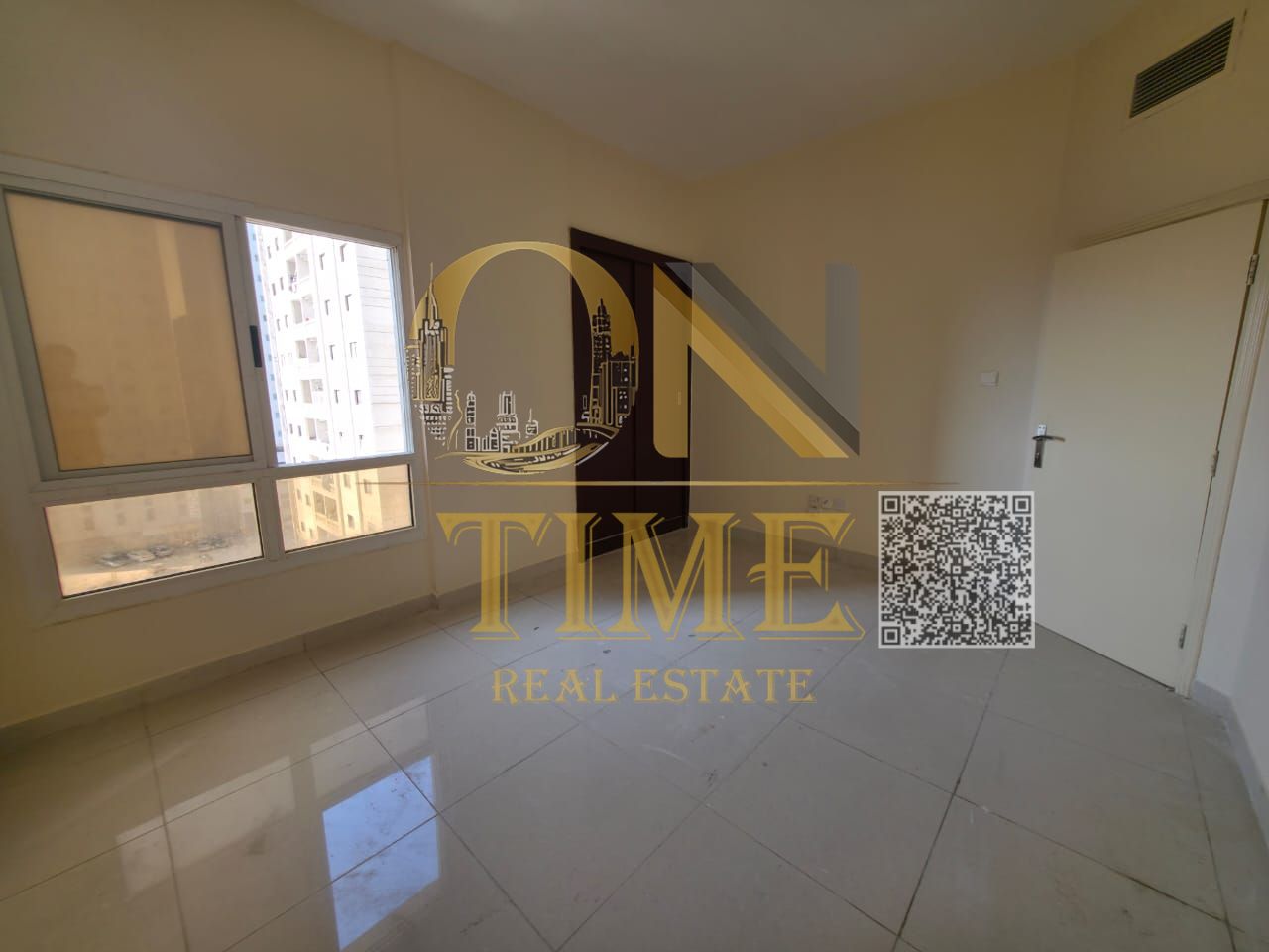 Spacious area | Prime location | Open view