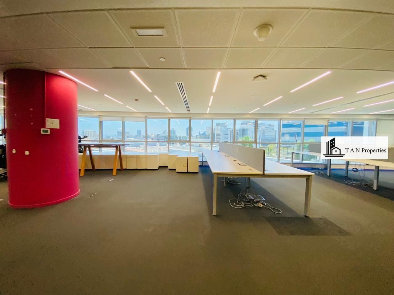 Front of Metro |Chiller Free| Stunning Independent Office | 8 parking Free