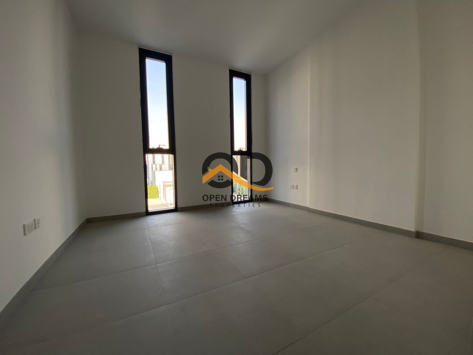 Hot Deal! Cheap Studio for Rent in East Village Aljada