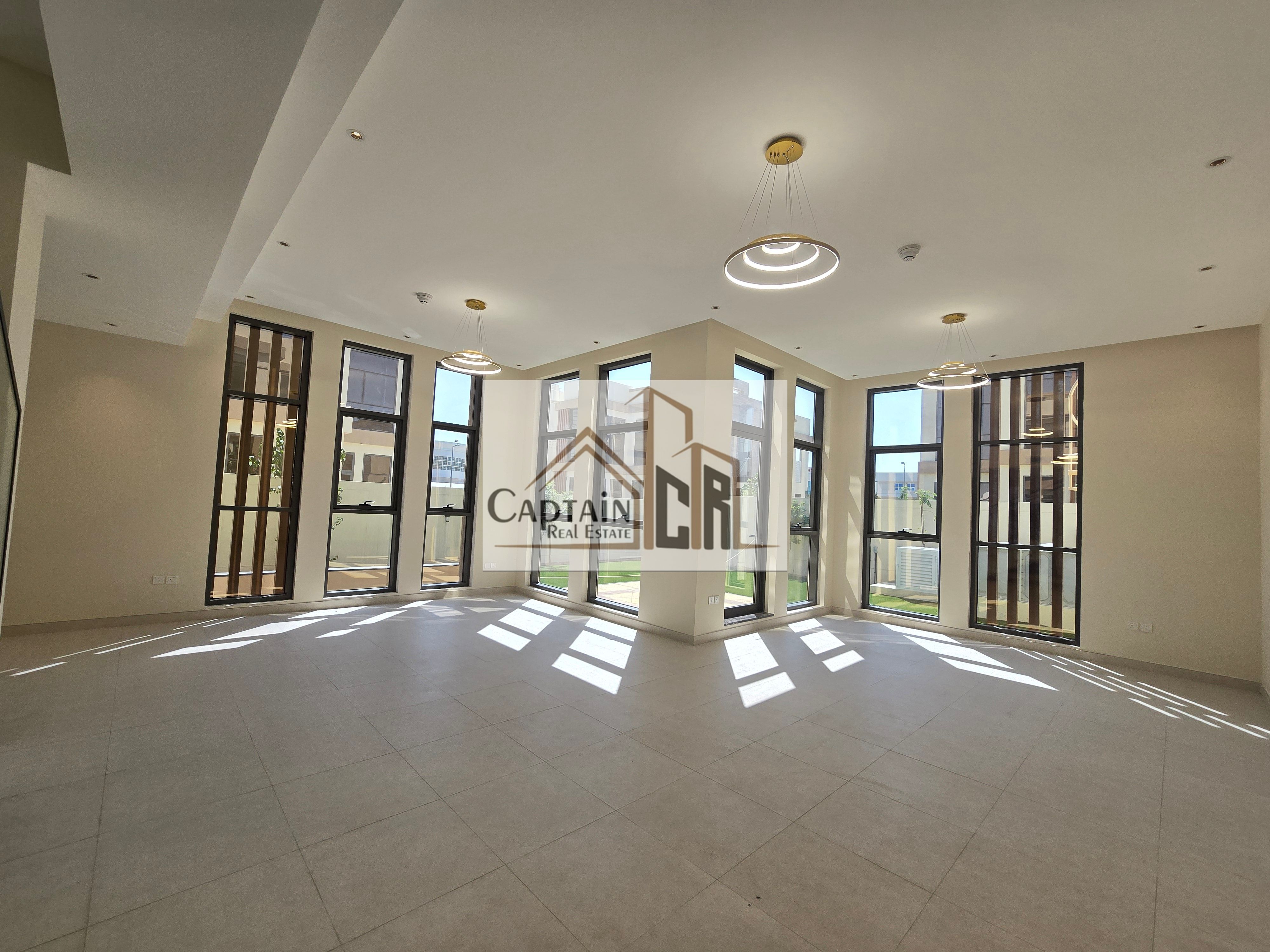 Grand 5BR Signature Villa | 12 Easy Payments | Majlis Hall | Expansive Garden & Private Garage | Al Goaz
