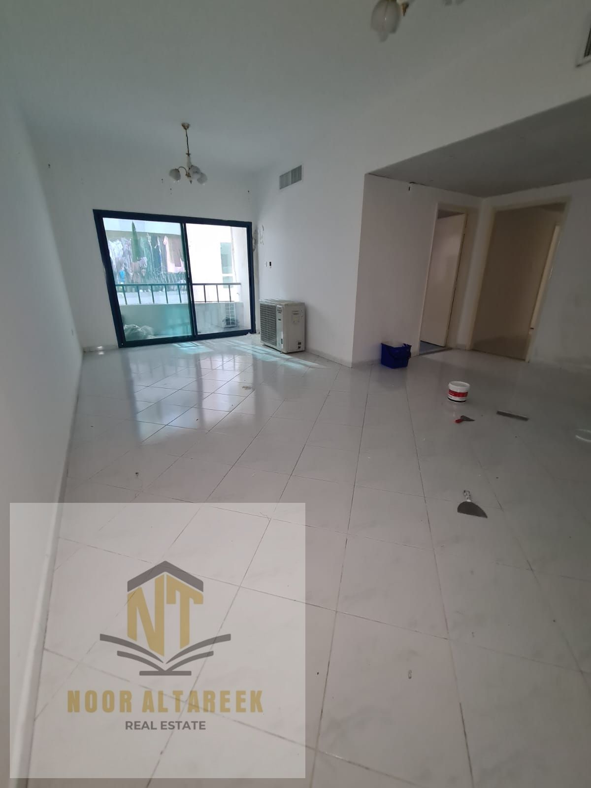 Spacious apartment for rent in Al Majaz 3, located in a vibrant and well-serviced area close to all essential amenities. Ideal for families seeking co