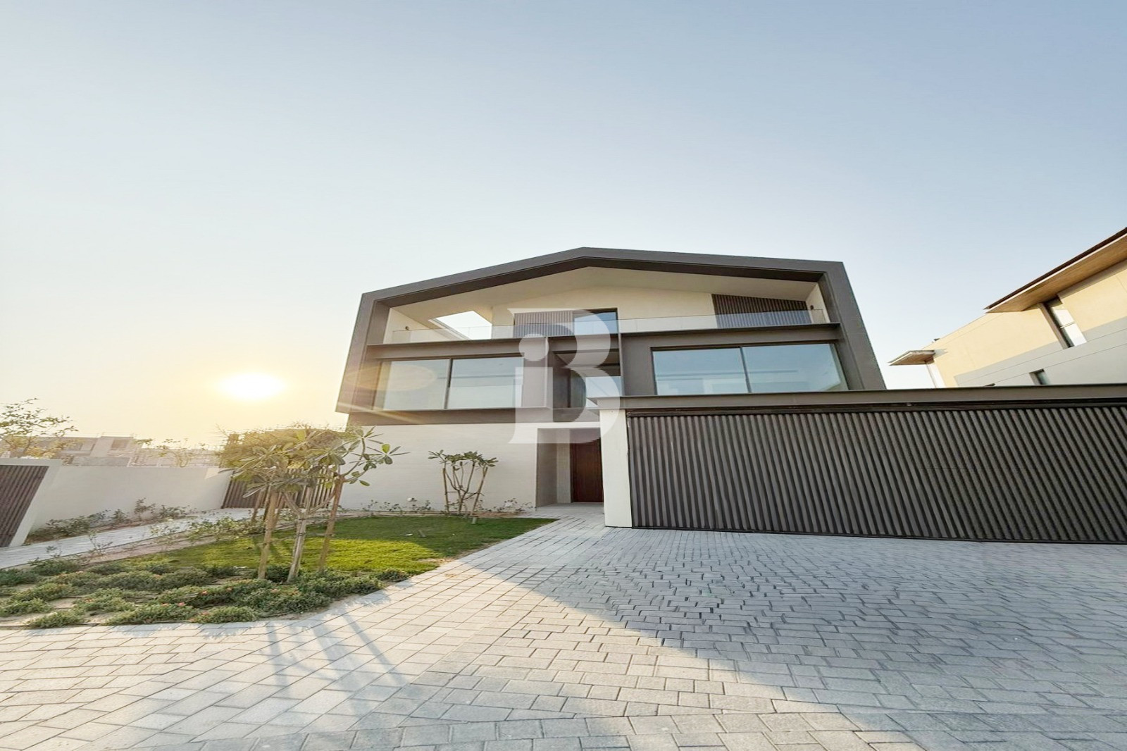 Stunning 5 Bedroom | Brand New | Inquire New