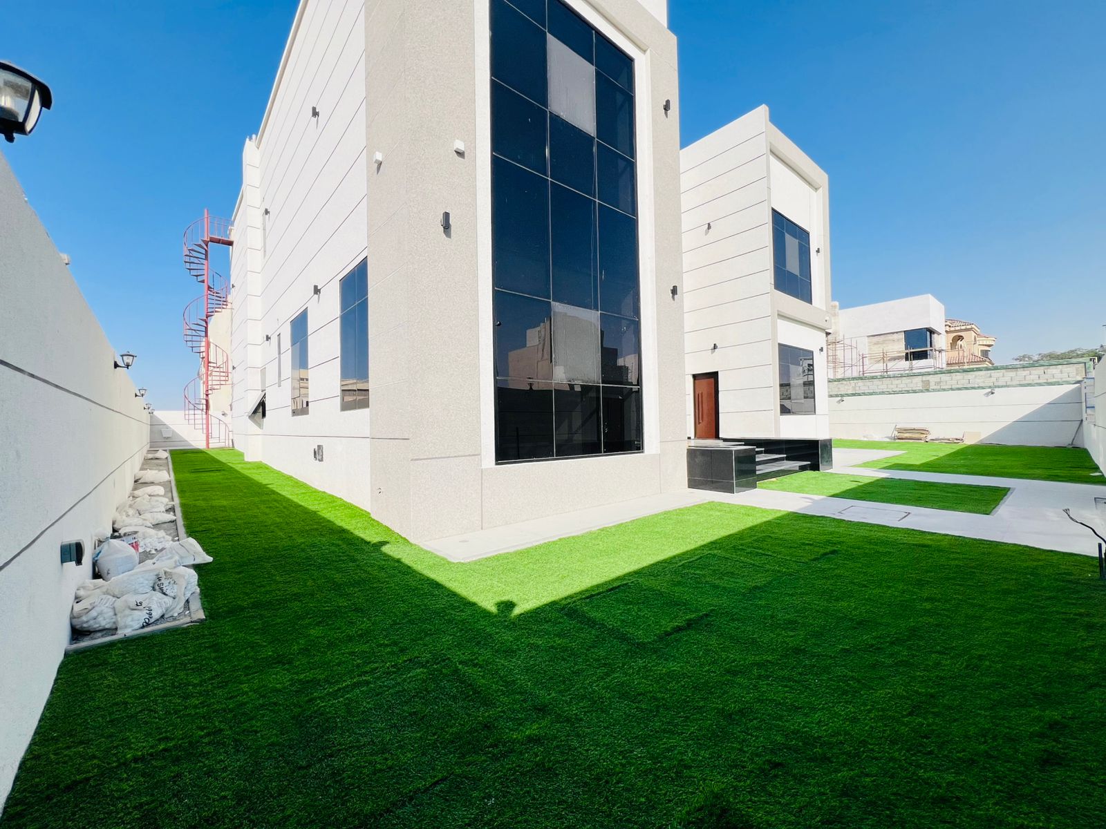 Brand-new five Bhk villa with bedroom Room with swimming pool in Al Hoshi Sharjah