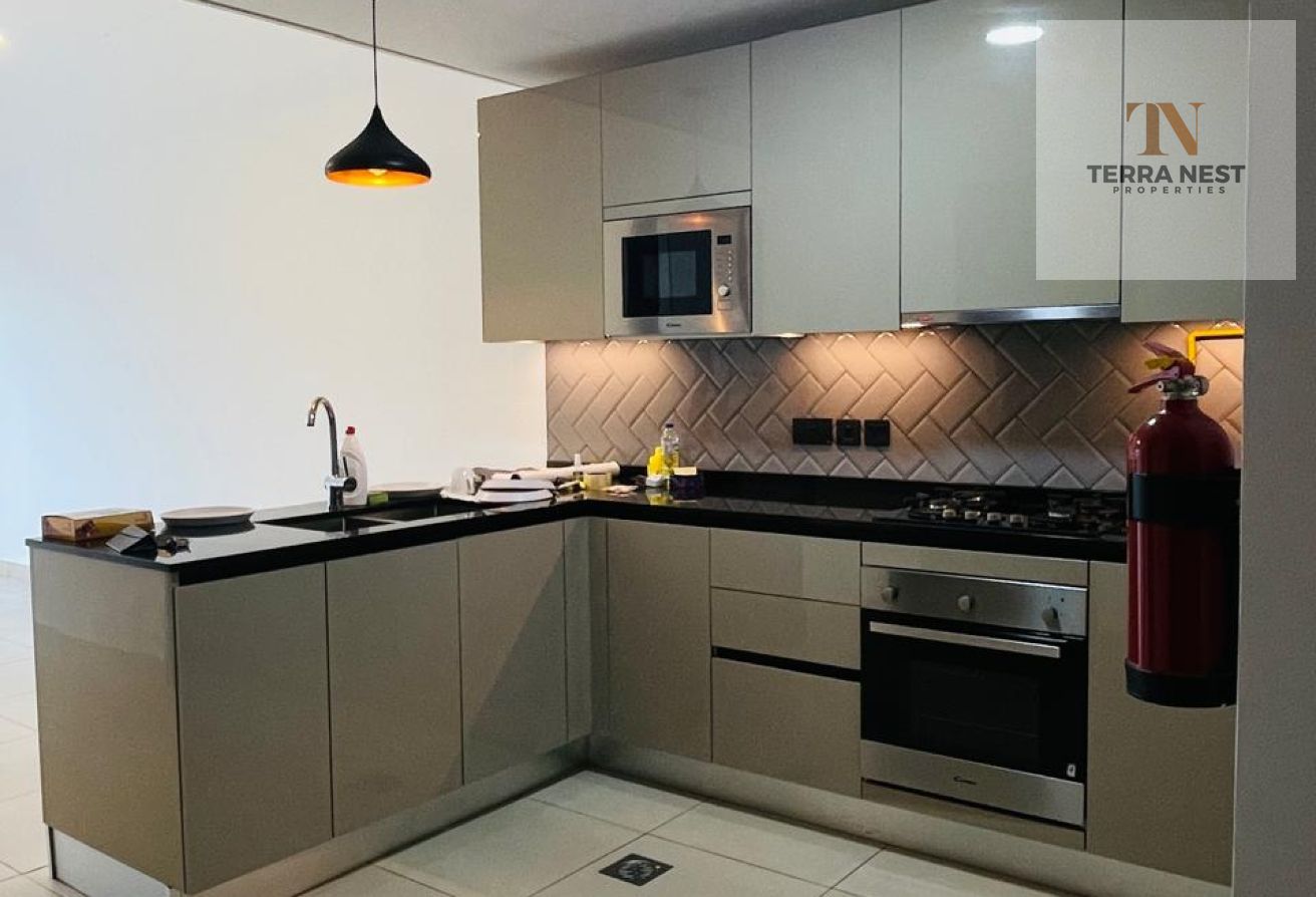 ELEGANT 1 BR | BIGGER LAYOUT | STUDY ROOM | PREMIUM APPLIANCES
