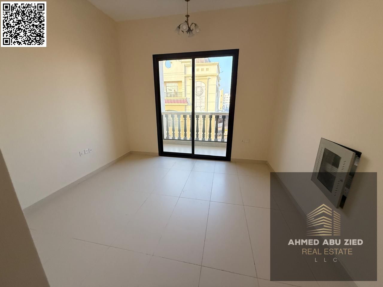 First-time occupancy studio apartment in Al Aaliyah with a balcony, separate kitchen and bathroom, directly on Mohammed Bin Zayed Road, close to Dubai