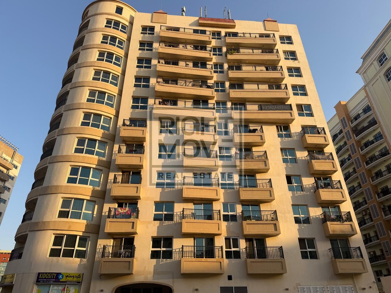 Spacious SEMI Furnished Large One BHK with balcony fully family building in CBD 21 Building/ 58000
