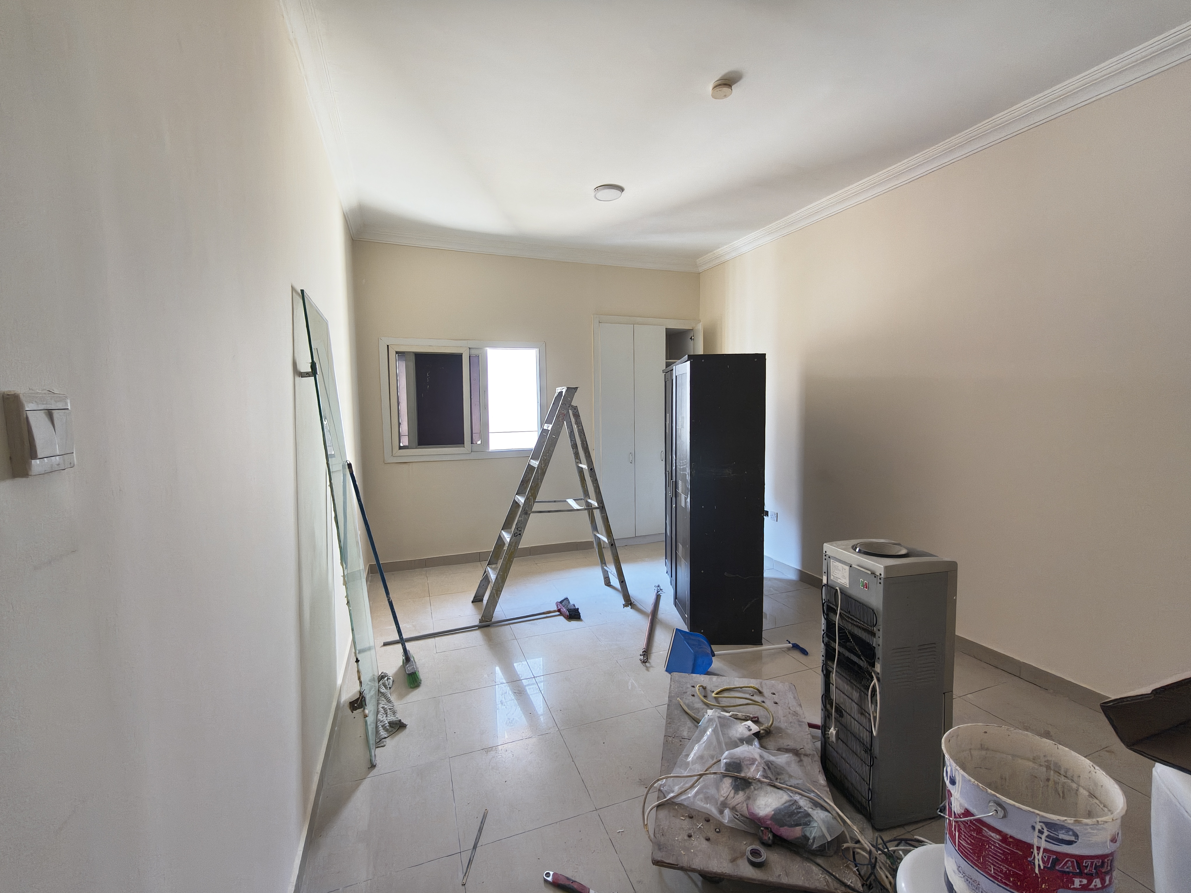 Spacious Studio with separate kitchen for family in muwaileh with 6 cheques payment