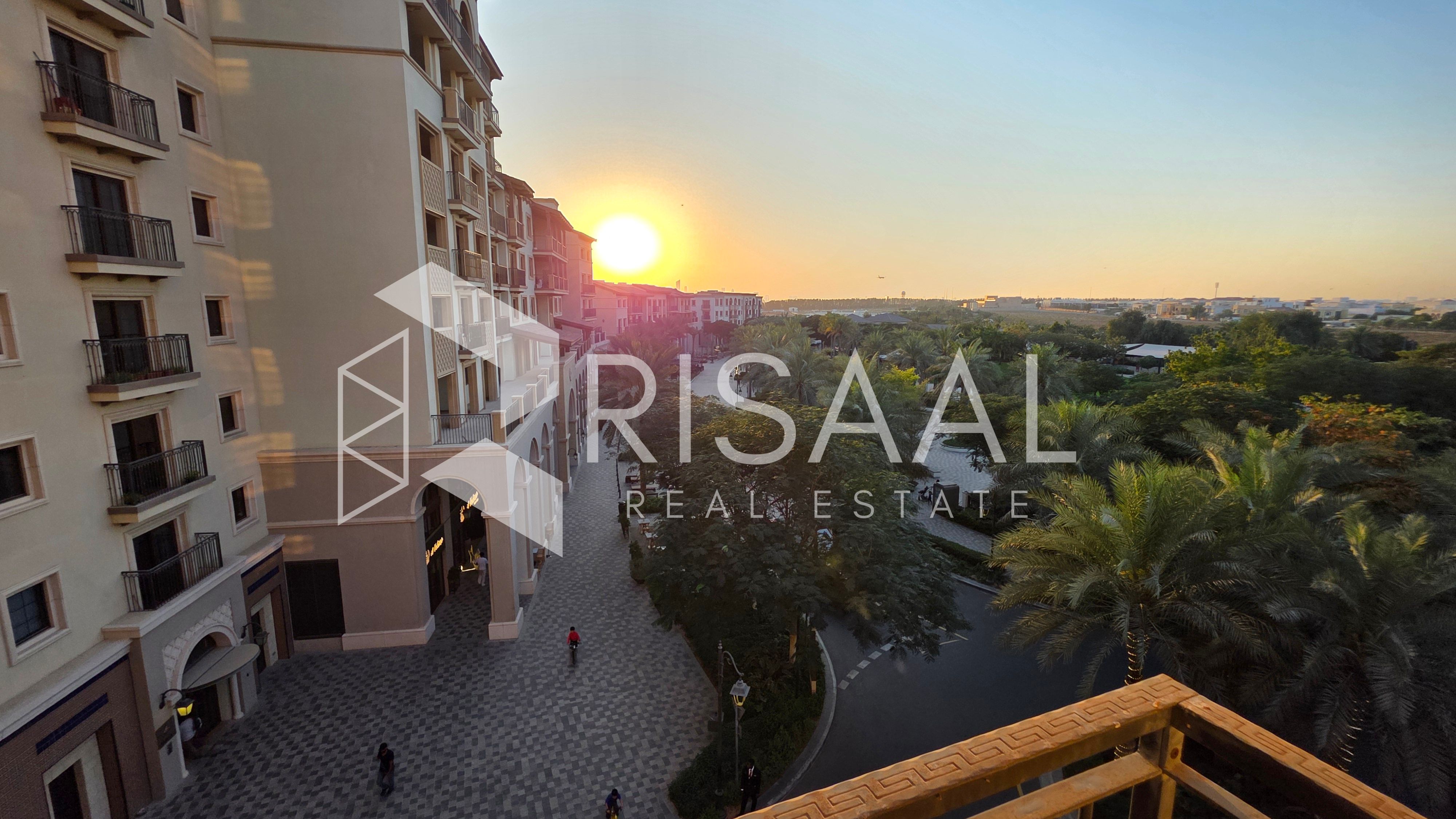 Bright Apartment - 3 Bedroom Plus Maids Room - Big Balcony