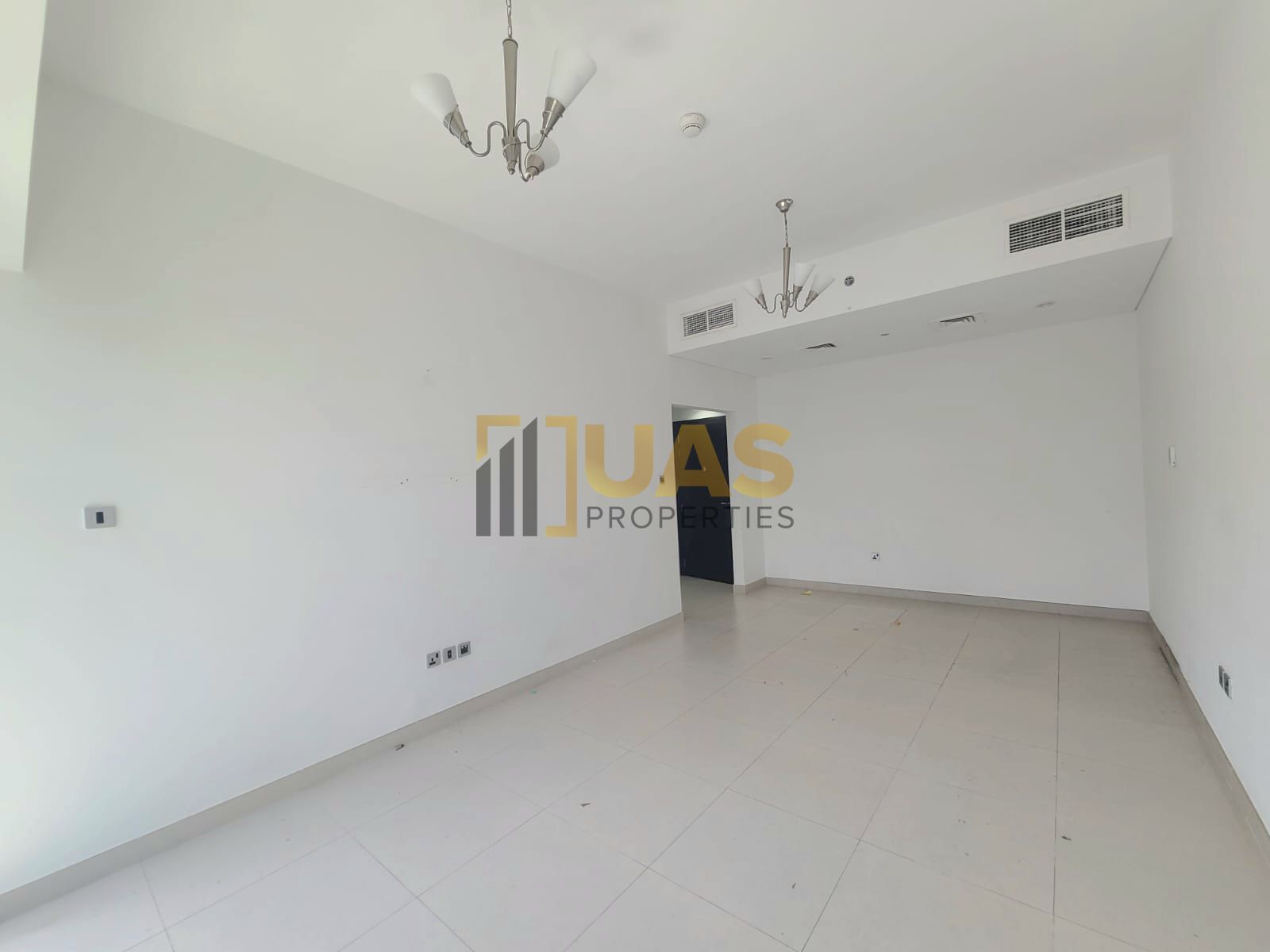 Smart 1bhk/Ready To Move/Close To Metro & SZ