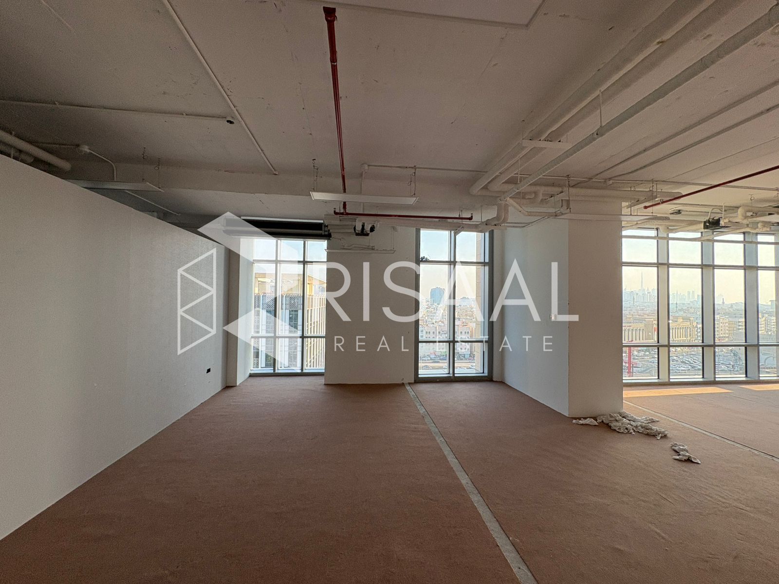 Gold Business | Spacious | Close to Metro | Private Space