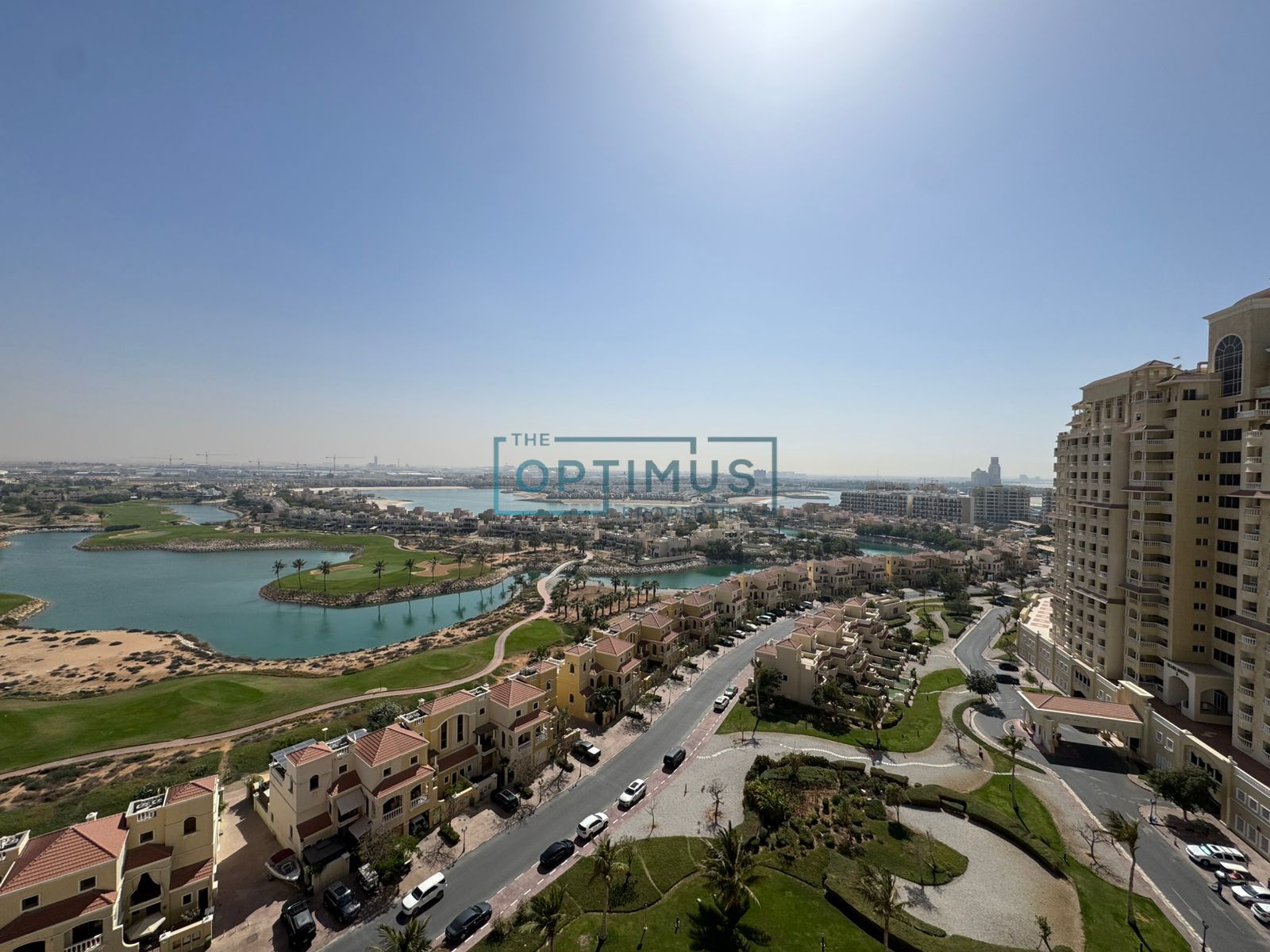 Furnished & Upgraded Studio || Golf View || High Floor