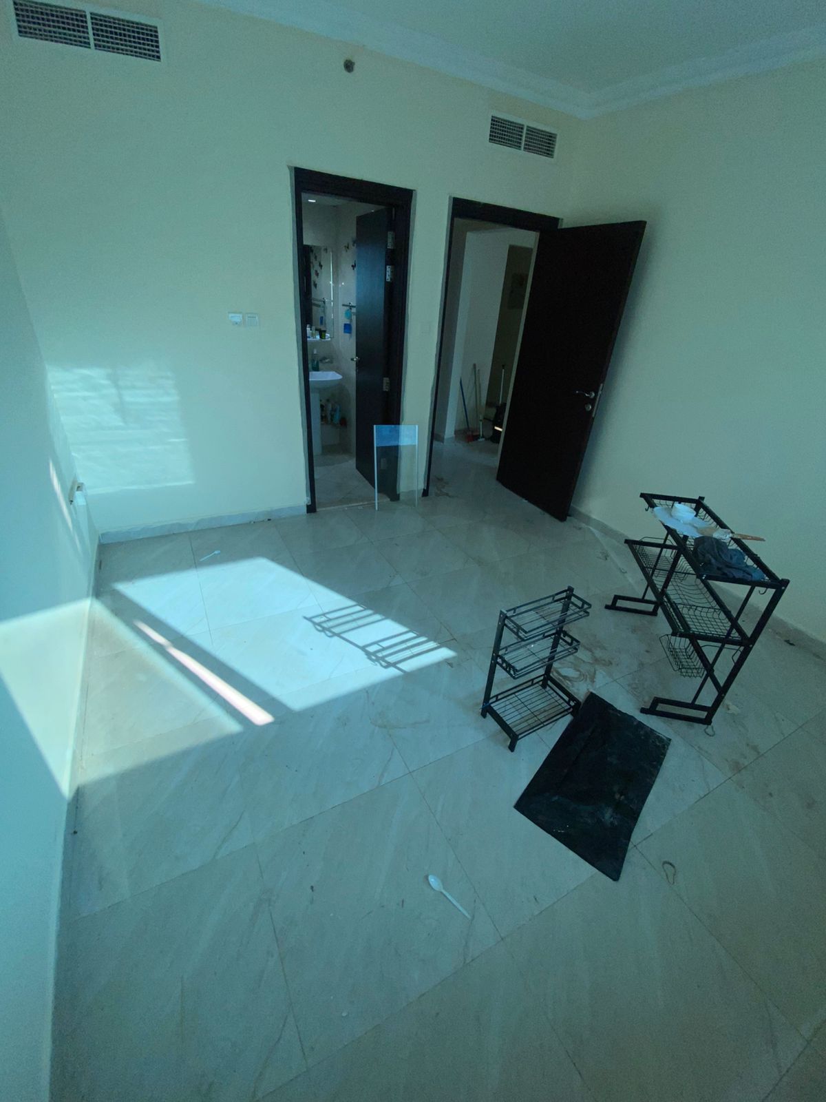 A bargain apartment for annual rent in Al Majaz 2 A rare opportunity! One bedroom and living room with excellent space