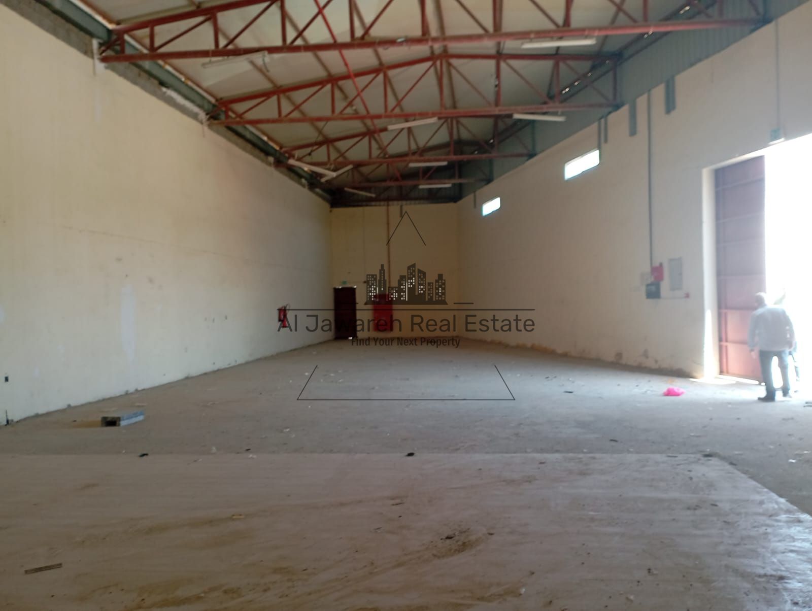 Code 3139 – Annual warehouse for rent in Umm Al Quwain, offering a practical location with easy access to main roads within and outside the emirate,