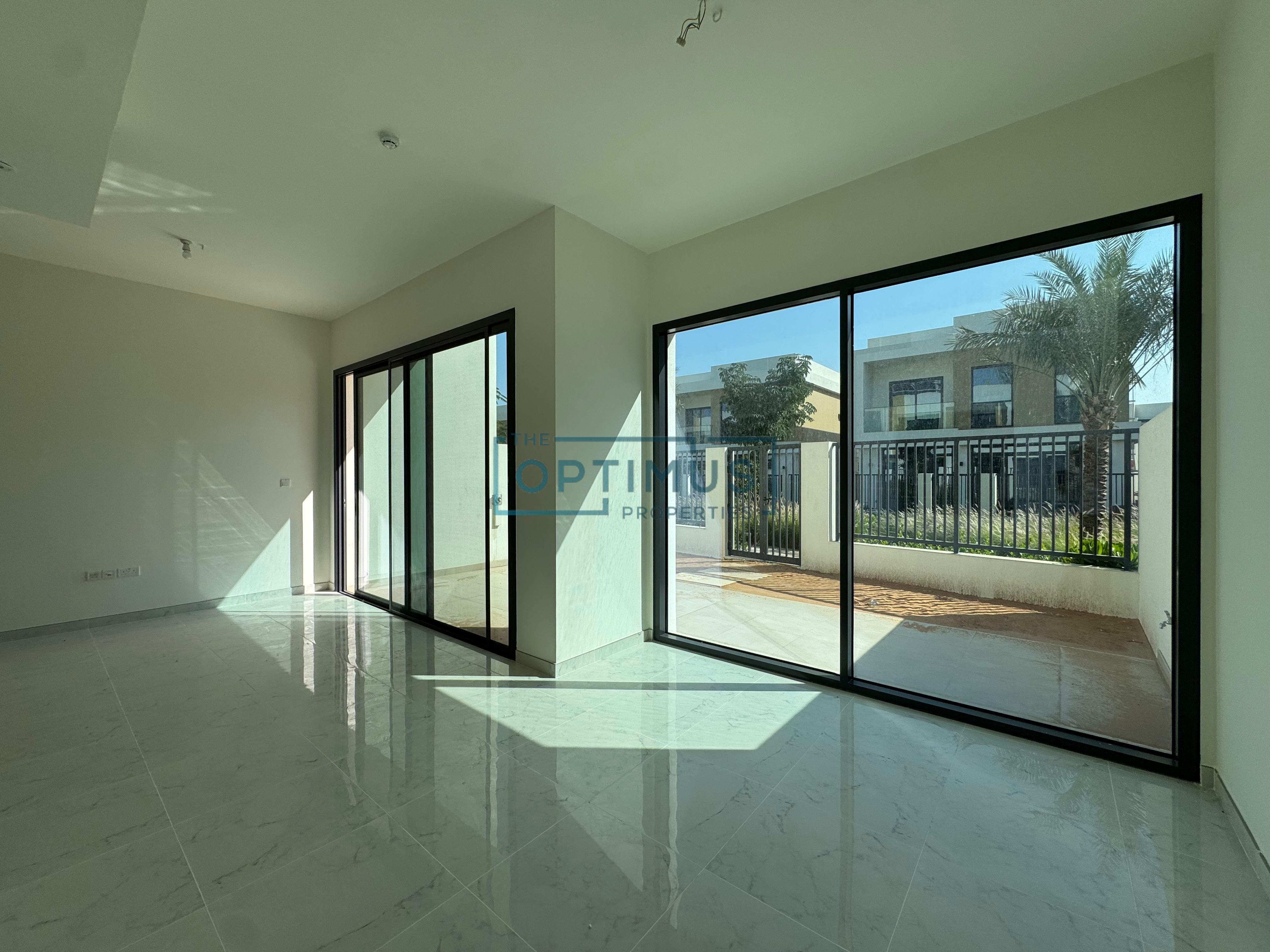 3 bedroom + Maid || Marbella Phase 2 || Spacious Townhouse