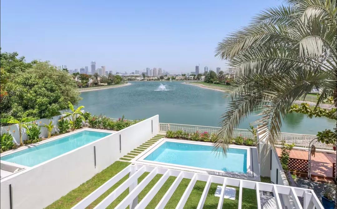 Lake View Front Furnished 4BR Villa w/Private Pool