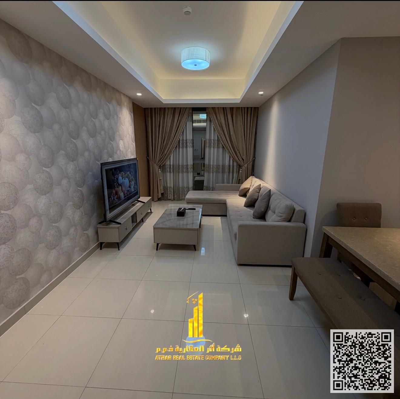 Fully furnished one-bedroom apartment for monthly rent in Ajman, Al Rashidiya - Gulf Towers Includes bills and internet, with gym, pool, and parking