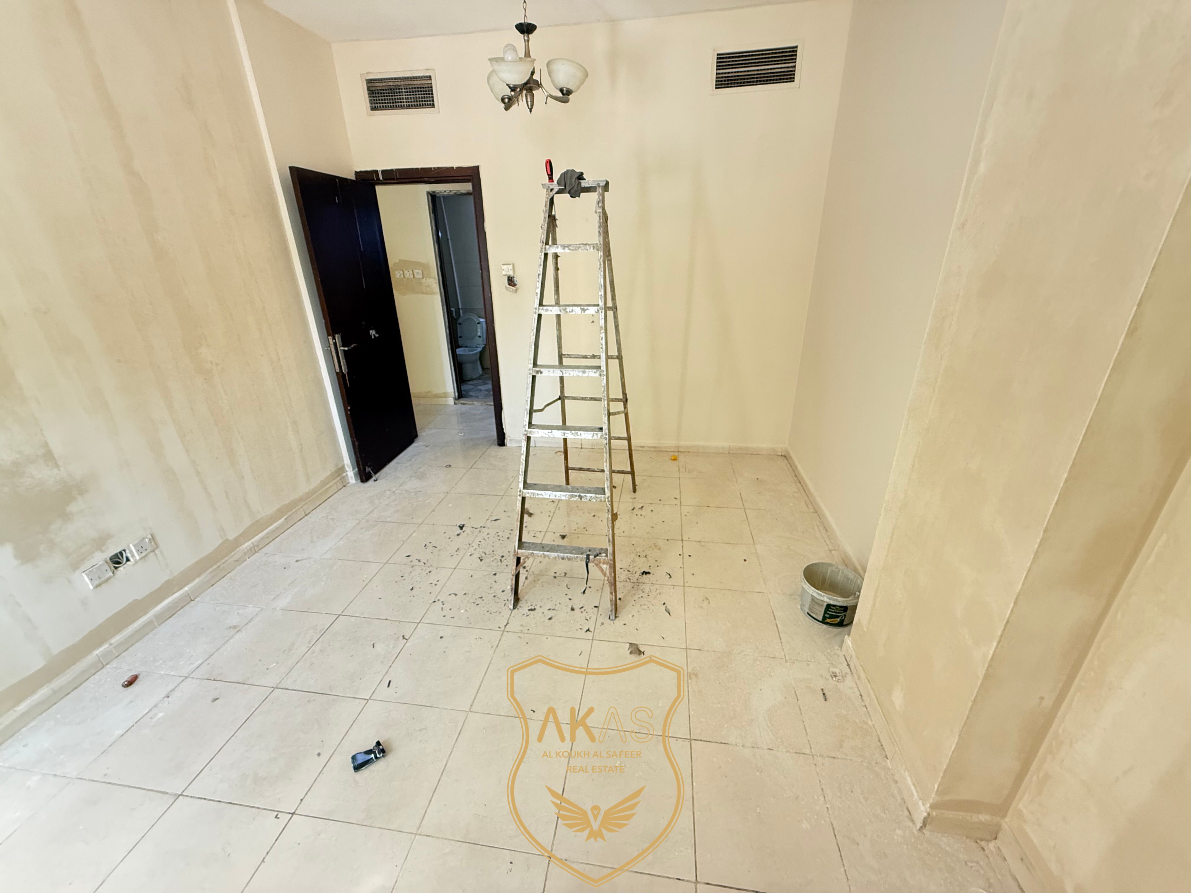 Well-Maintained 1BHK Available for Family | Near Park