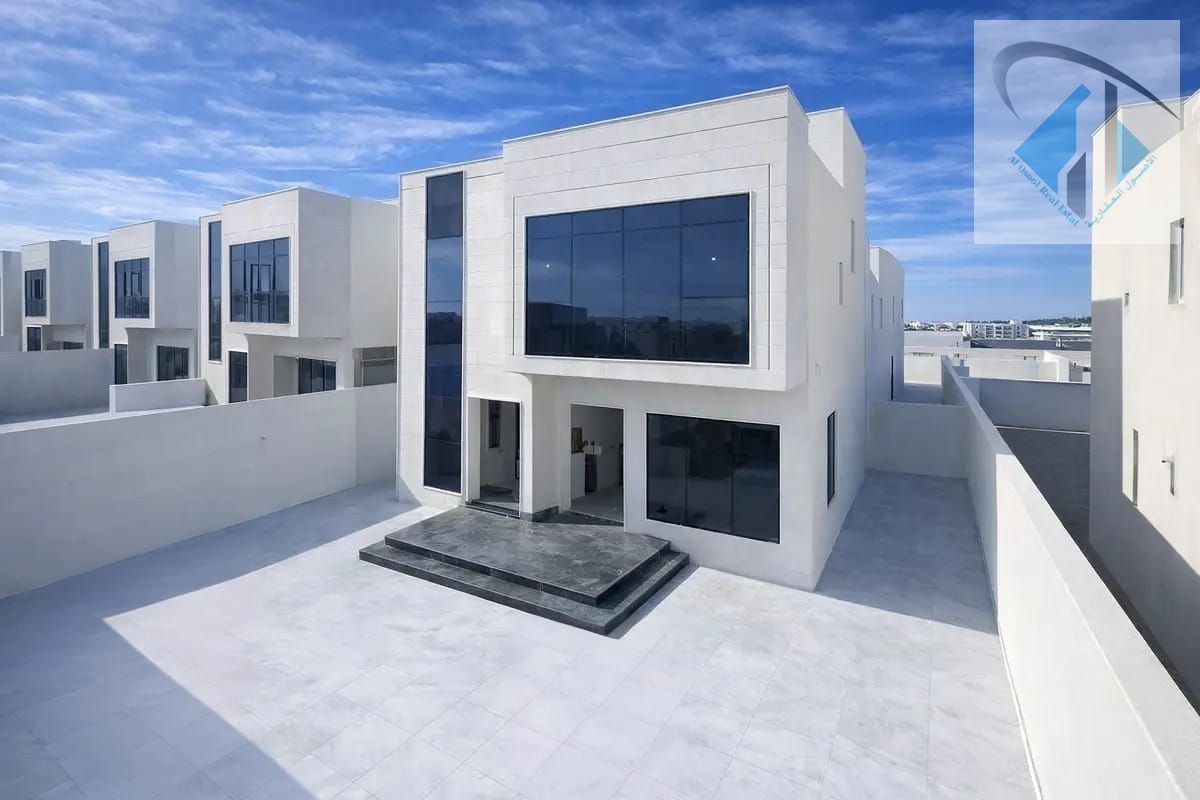 Own your dream villa in a VIP finishing area directly from the owner with no down payment, full bank financing, no annual fees, no service charges, 10