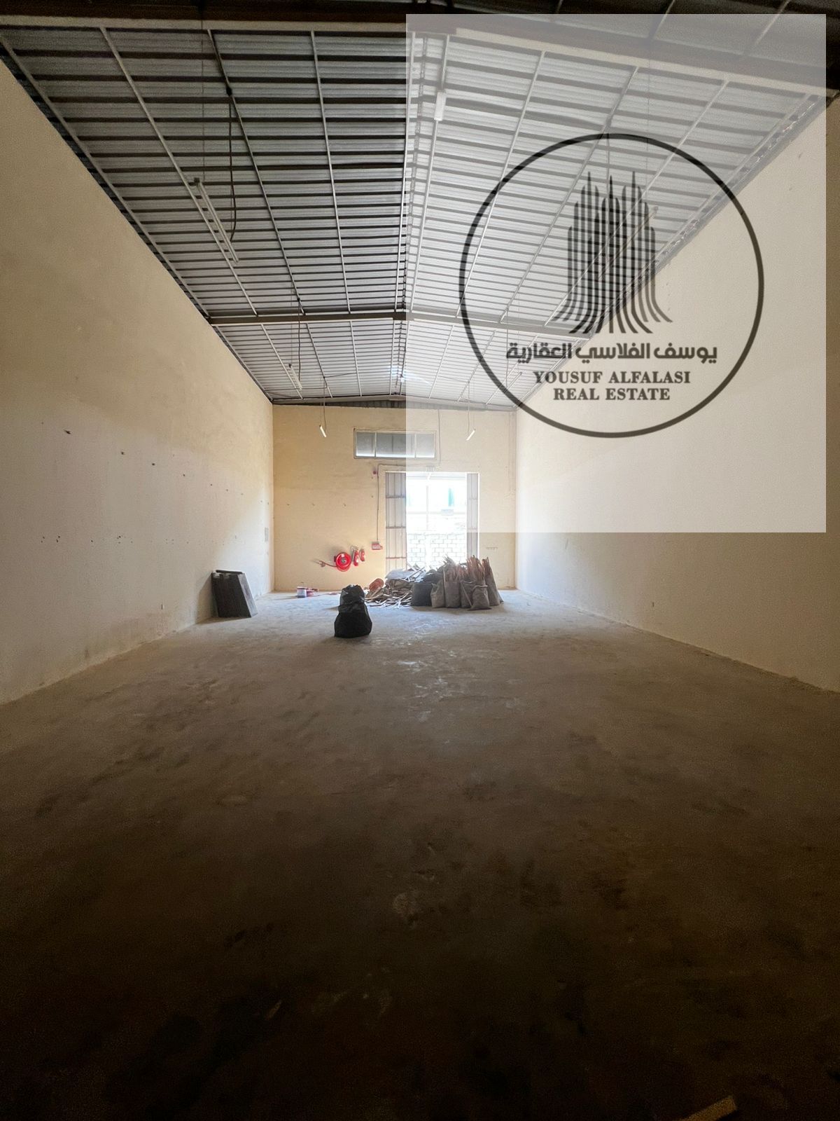 Warehouse for rent in Umm Al Quwain 2500 sq ft prime location