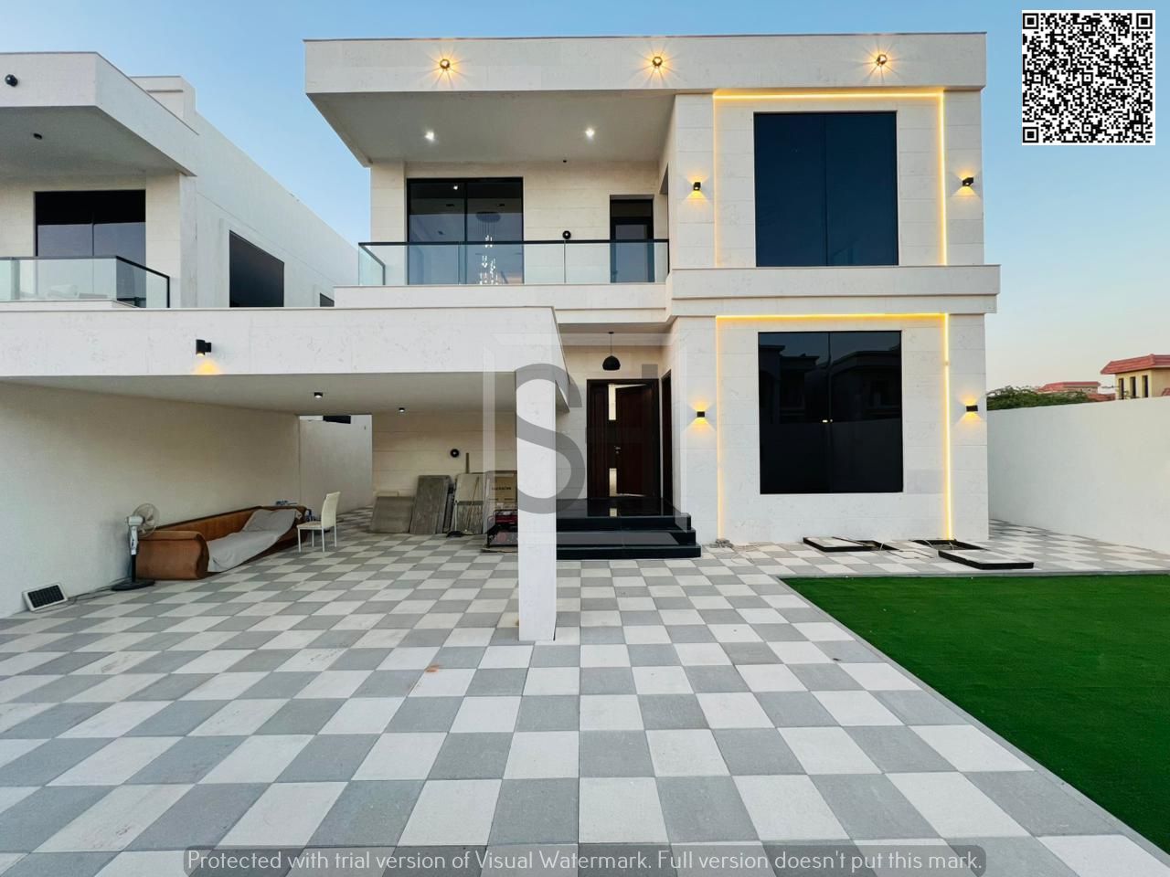 For sale: a fully furnished villa with a strategic location close to all services, schools, and shopping centers.
