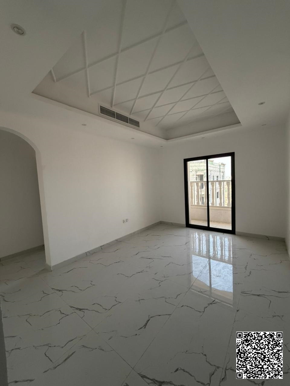 A new building has opened, first occupancy, offering 2-bedroom apartments for annual rent (large spaces - super deluxe finishes - 3bathrooms) BOOK NOW