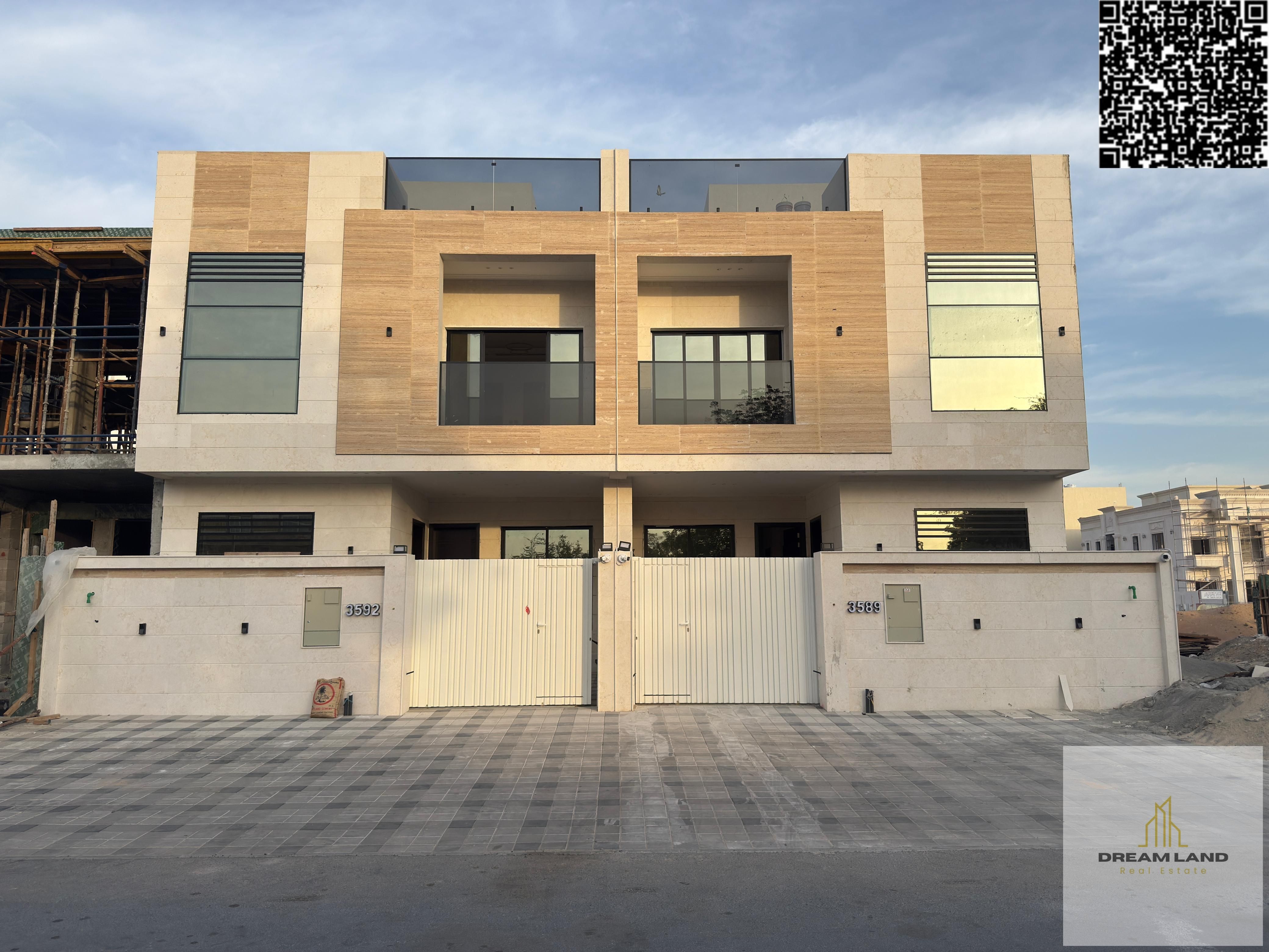 Townhouse for sale in Ajman | Al Helio 2 area | 5 bedrooms, majlis, living room, maid's room and roof | Freehold ownership for all nationalities | Pri