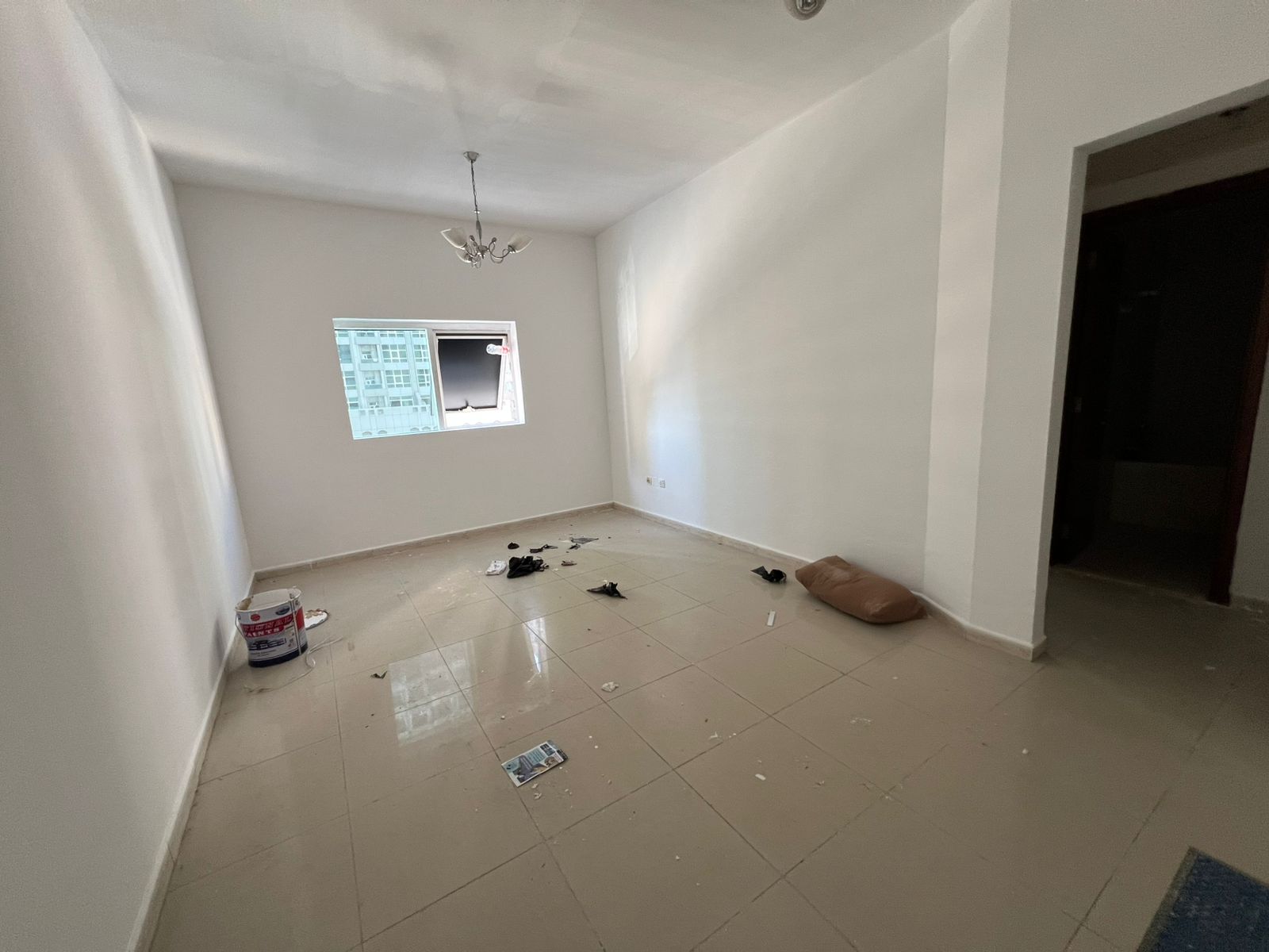 1BR apartment in Al Taawun with central AC, open view, good space, spacious kitchen, bathroom with excellent finish. Rent AED 35,000.