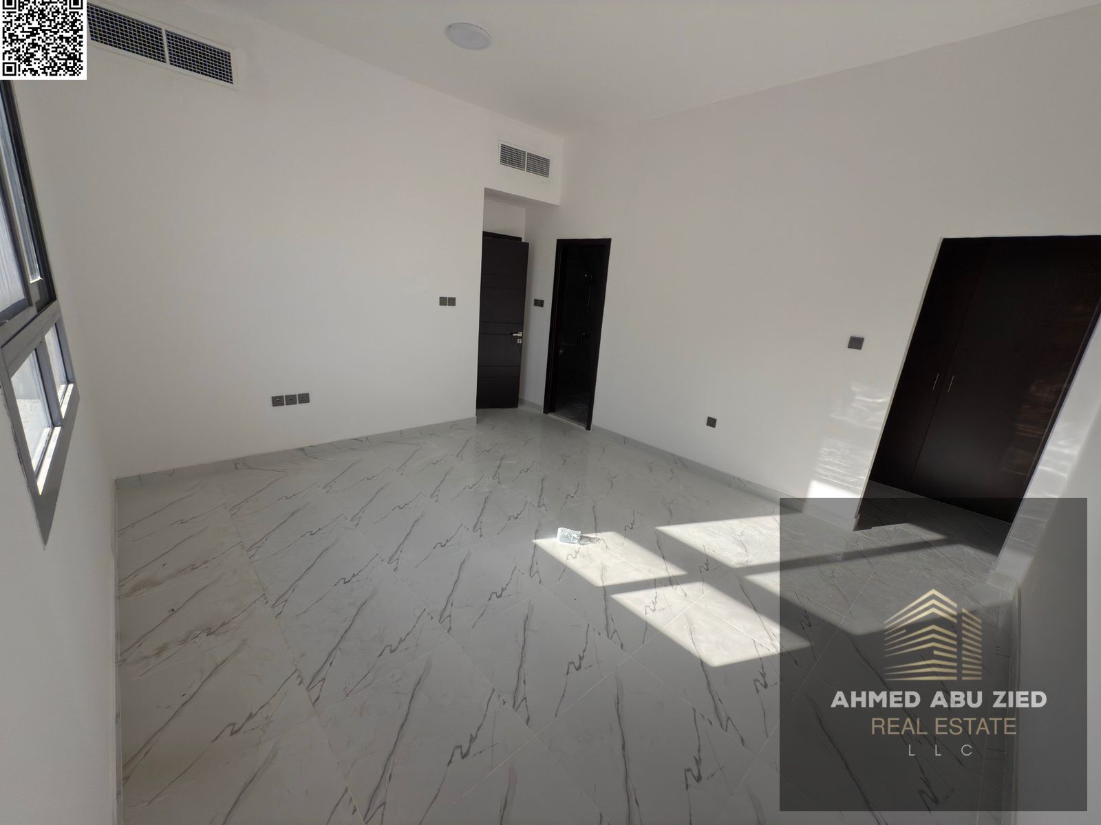 Beautiful and spacious one-bedroom apartment for annual rent - brand new building, first occupancy - master bedroom, 2 bathrooms, balcony, built-in wa