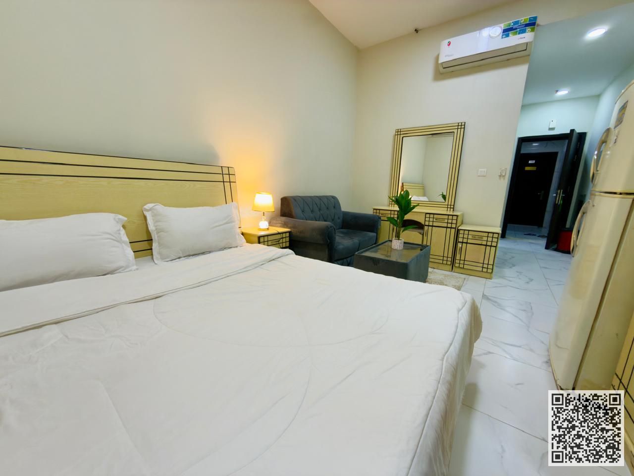 Luxurious and elegant fully furnished studio apartment with brand new, high-end furniture, including all bills and internet.