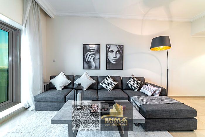 Pay only 300k for resale of biggest 2bedrooms in Conqueror Tower