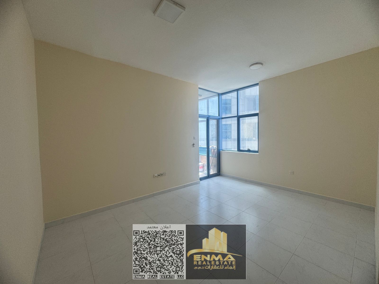 2BHK FALCON//VACANT//HIGH FLOOR WITH PARKING