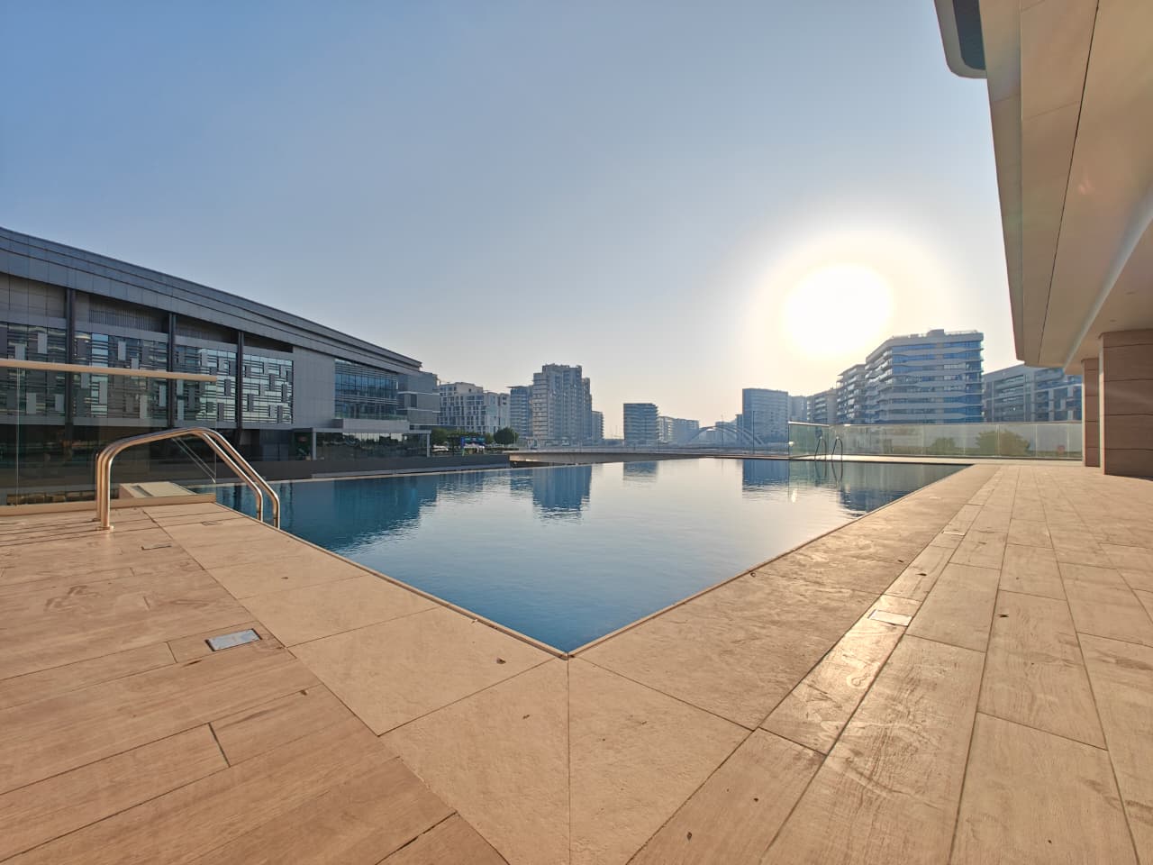 SPACIOUS 1 BED | 3 PAYMENTS | GYM POOL PARKING