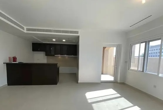 Spacious 3BR | Vacant | Well Maintained