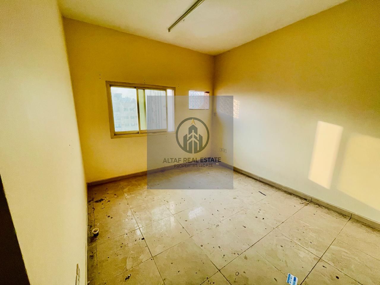 1BHK WITH BALCONY NEAR ROLLA BUS STOP IN JUST 25K