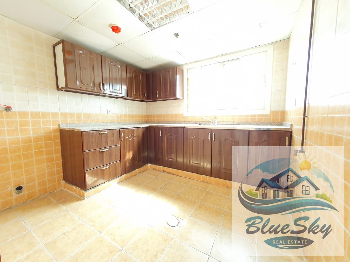Bige offer no have deposited luxuries 1bhk with balcony only 33k only