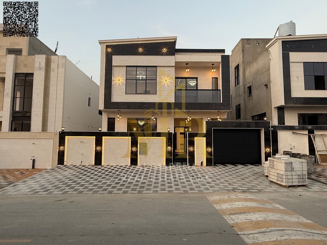 A villa with all registration and ownership fees included, on the main street, ready to move in, in the most prestigious areas of Ajman. Freehold owne