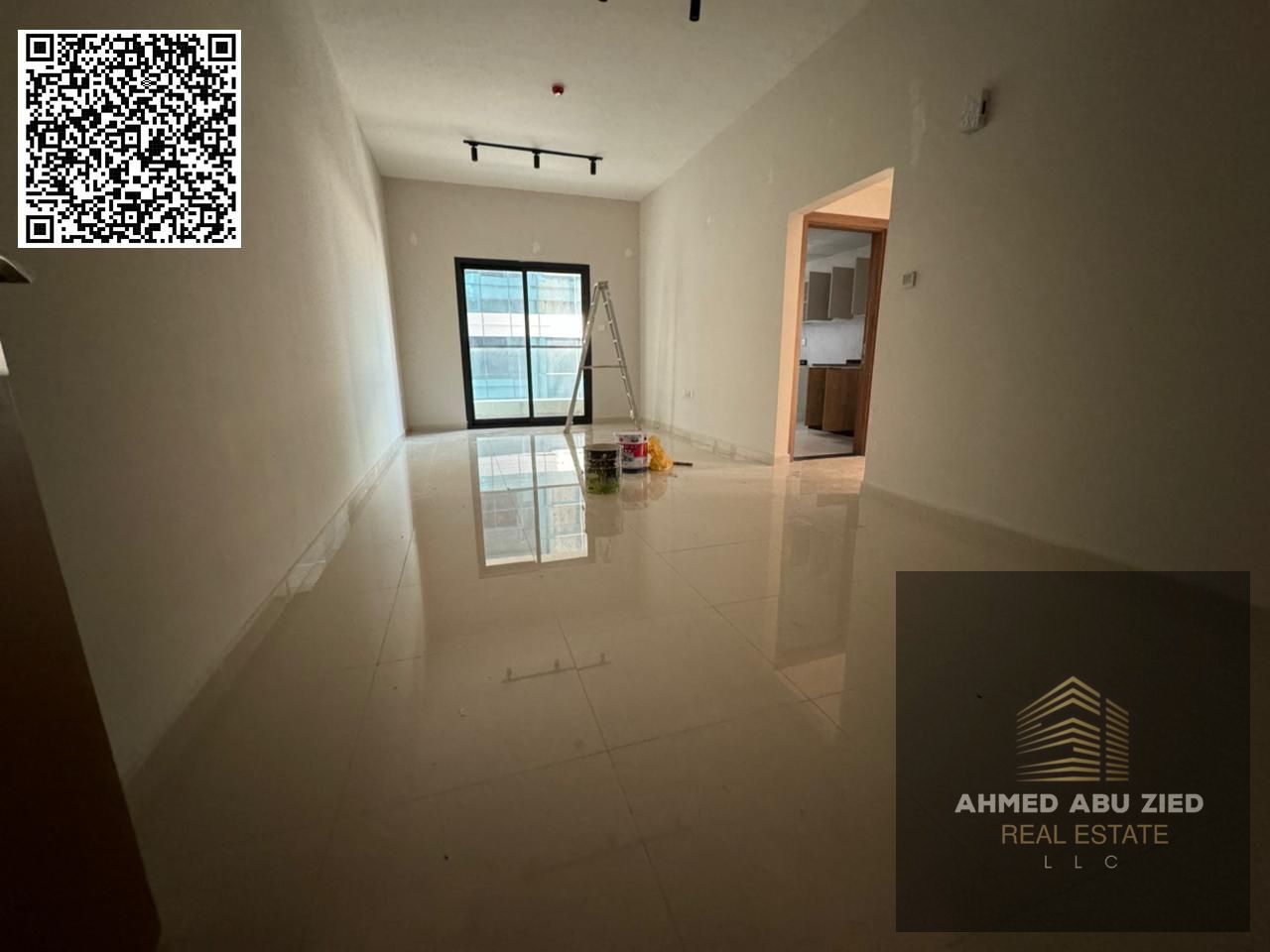 Two bedrooms and a living room, second occupancy in a new tower with 2 bathrooms, free parking, a distinctive balcony, built-in wardrobes, free gym, a