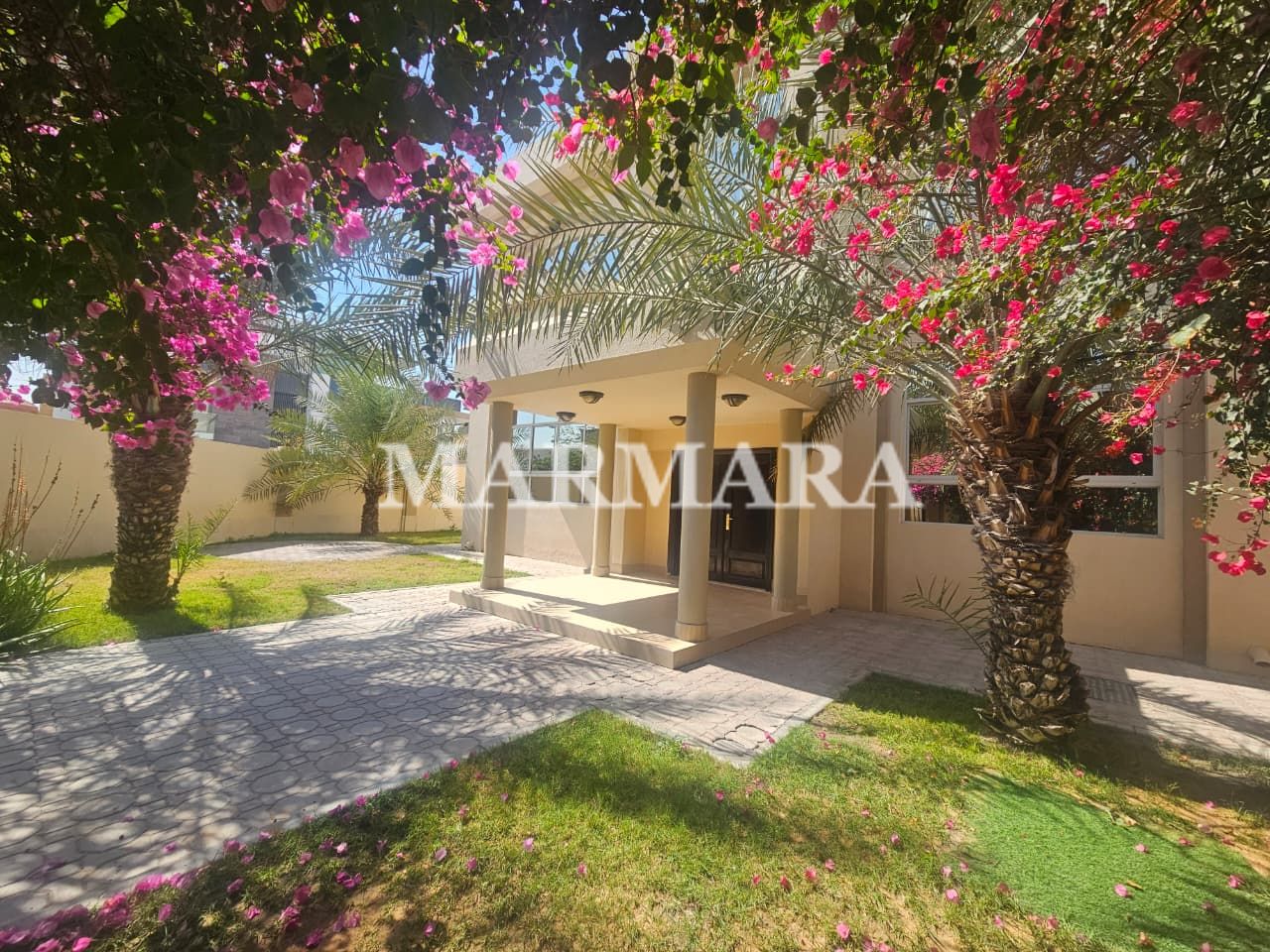Renovated Independent villa | Swimming pool | Garden